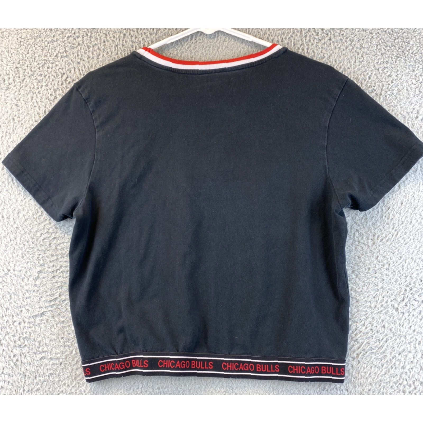 Vintage Chicago Bulls Graphic T-Shirt Women's Size L Black Short Sleeve Dri-Fit NBA Sports Size L / US 10 / IT 46 - 6 Thumbnail