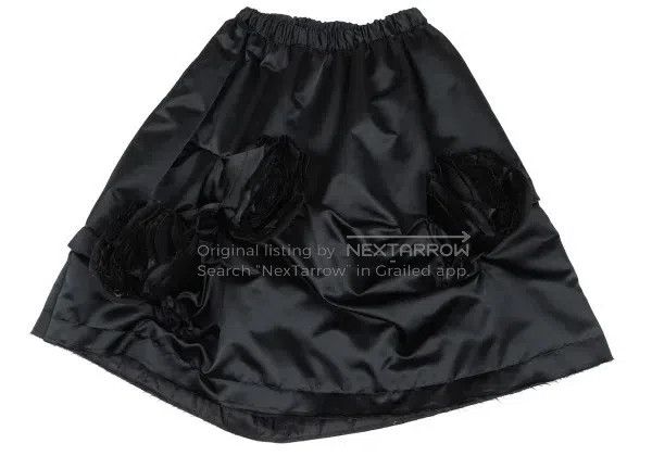 Comme des Garcons Comme Des Garcons size S Black vintage rose half skirt Size 23" - 2 Thumbnail