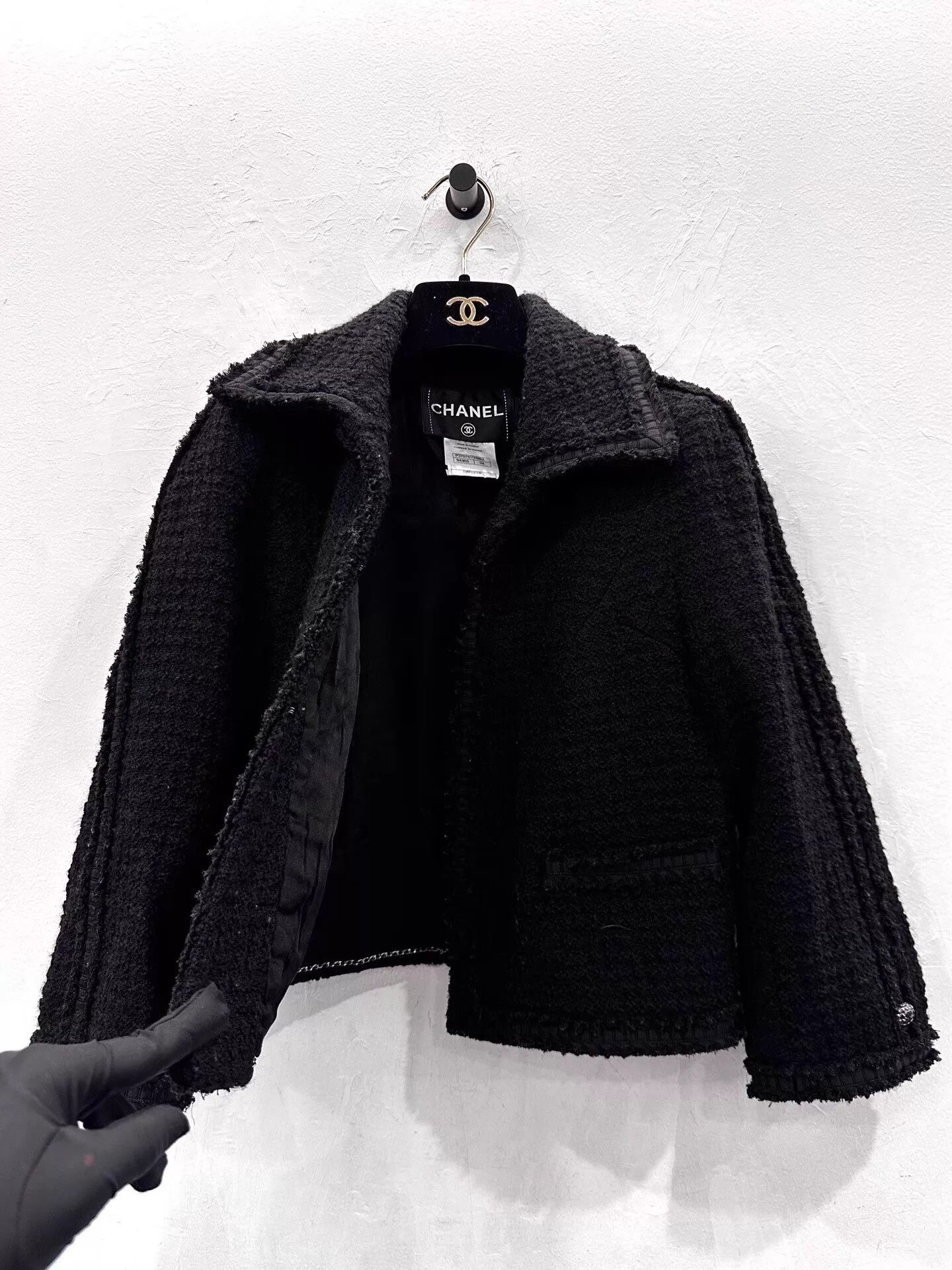 Chanel Chanel Women's Black Tweed Silver Quilted CC Button Jacket Size XS / US 0-2 / IT 36-38 - 3 Thumbnail