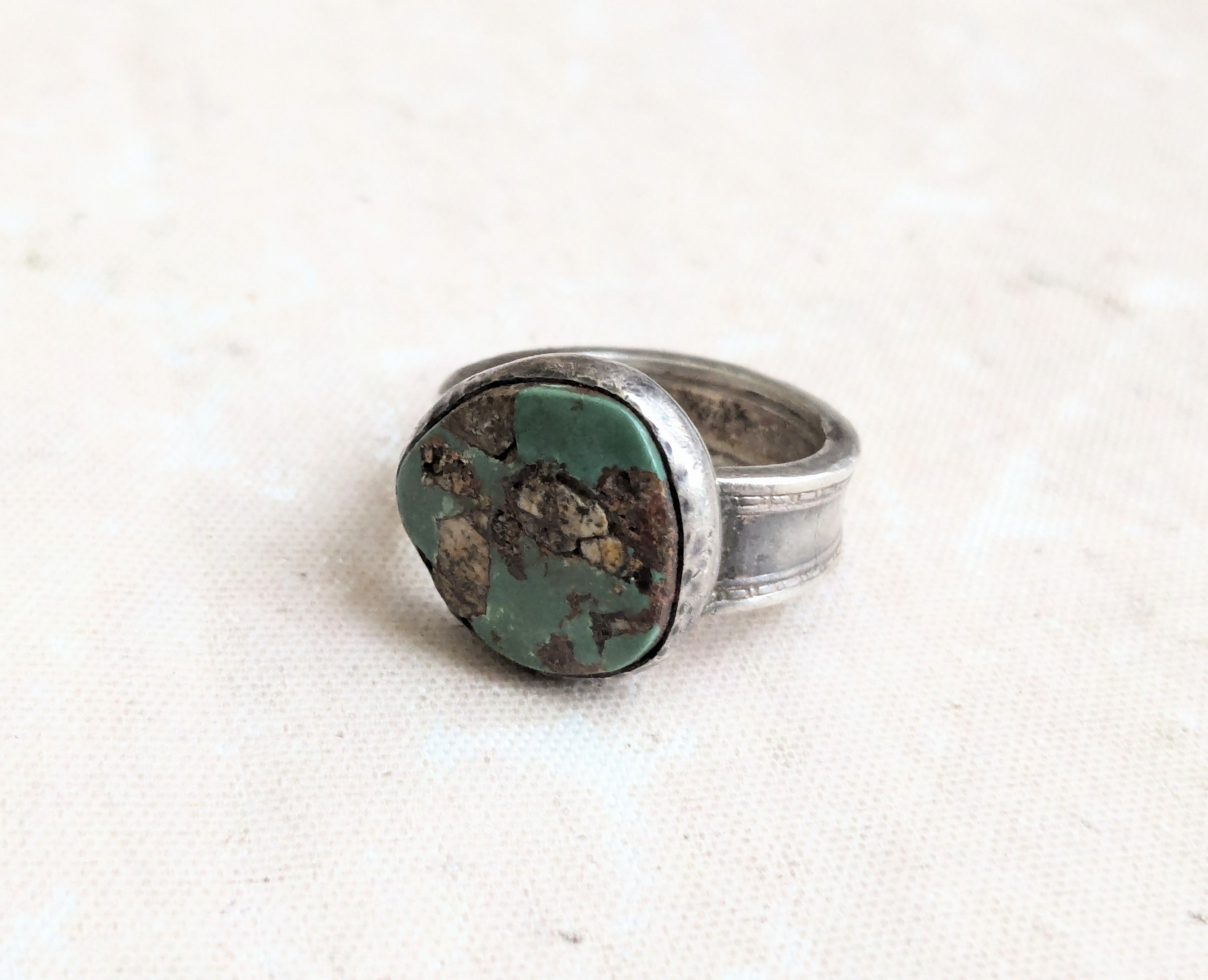 Sterling Silver Vintage Sterling Silver Band Ring Turquoise 8.5 Size ONE SIZE - 4 Thumbnail