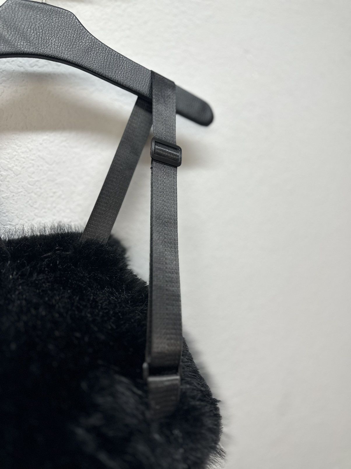 Other VINTAGE FUR BAG BALENCIAGA STYLE YETI FUR RICK OWENS STYLE Size ONE SIZE - 7 Thumbnail