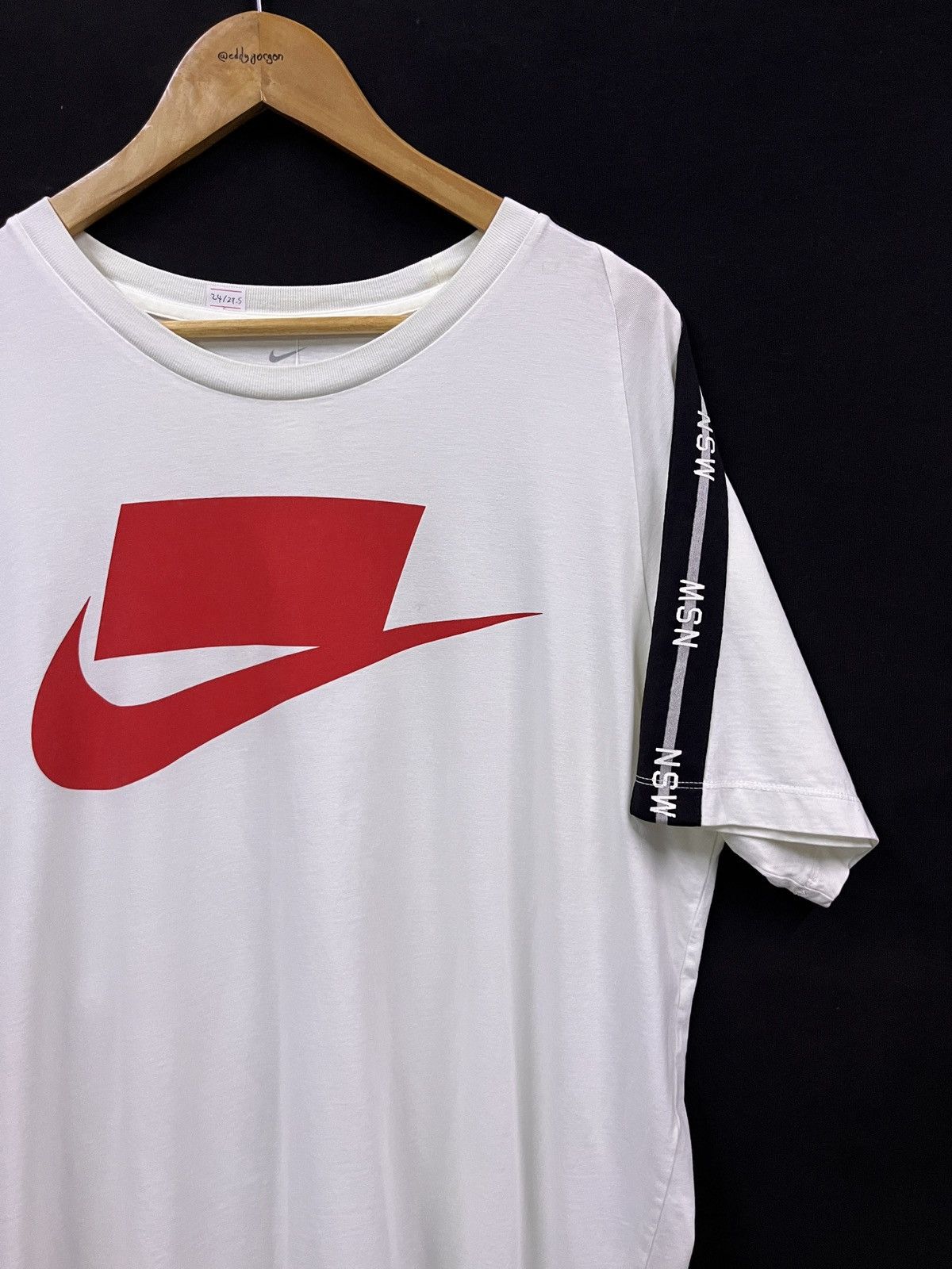 Nike NIKE NSW TSHIRT Size US XL / EU 56 / 4 - 2 Thumbnail