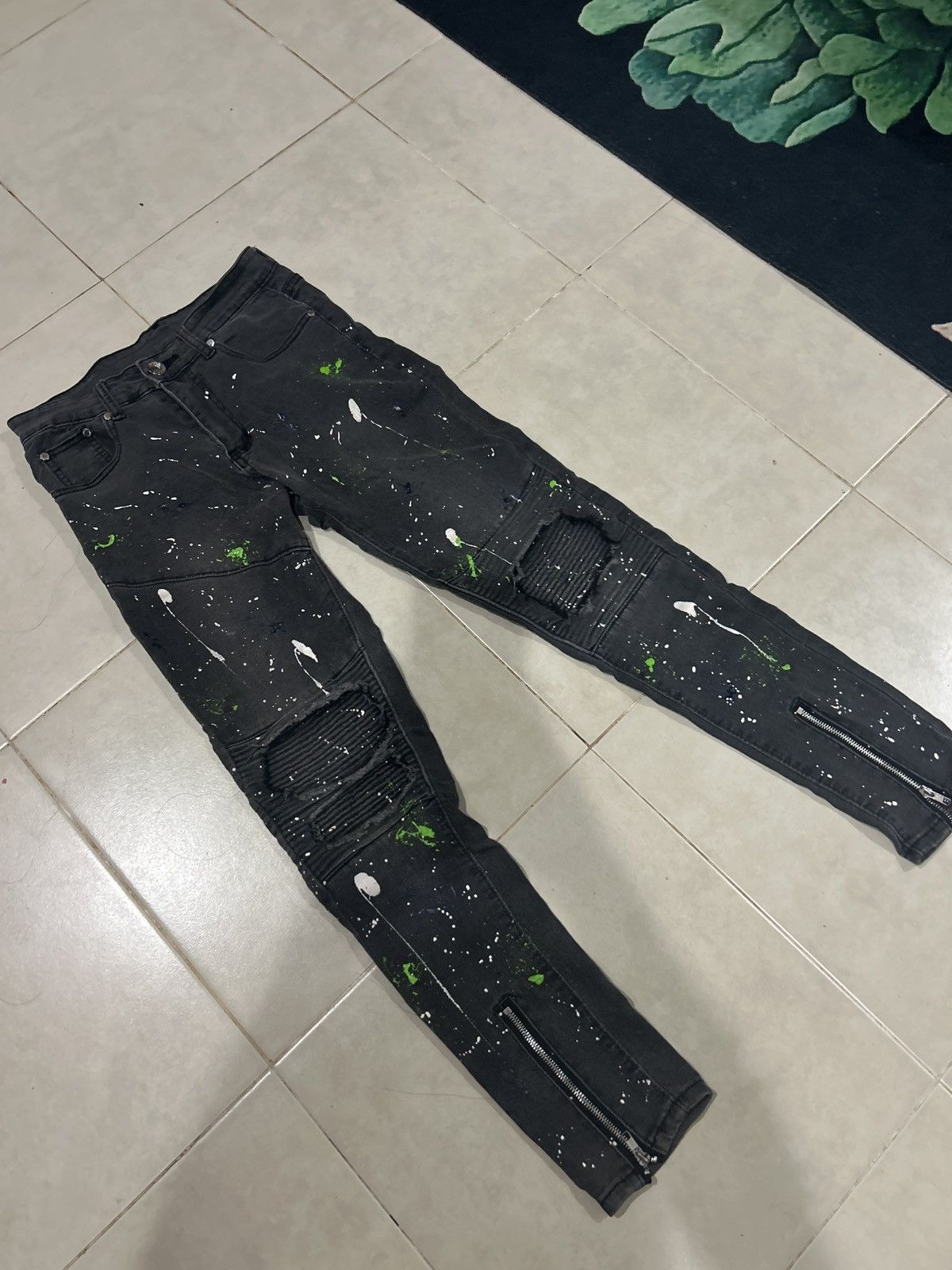 Actual Pain painted jeans 👖 Size US 28 / EU 44 - 1 Thumbnail