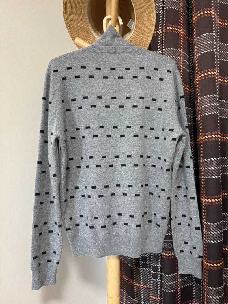 Hermes Hermes Cashmere sweater, 100% cashmere. Size US M / EU 48-50 / 2 - 2 Thumbnail