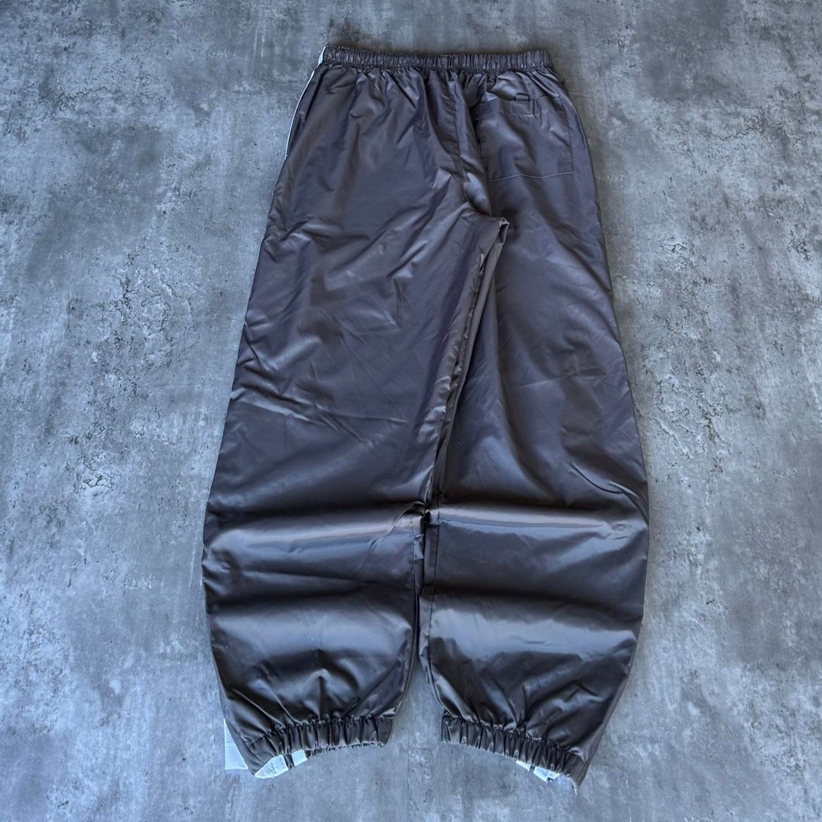Japanese Brand × Vintage Vintage Y2K Baggy Grey Flared Grunge Opium Sweatpants Size US 34 / EU 50 - 2 Thumbnail