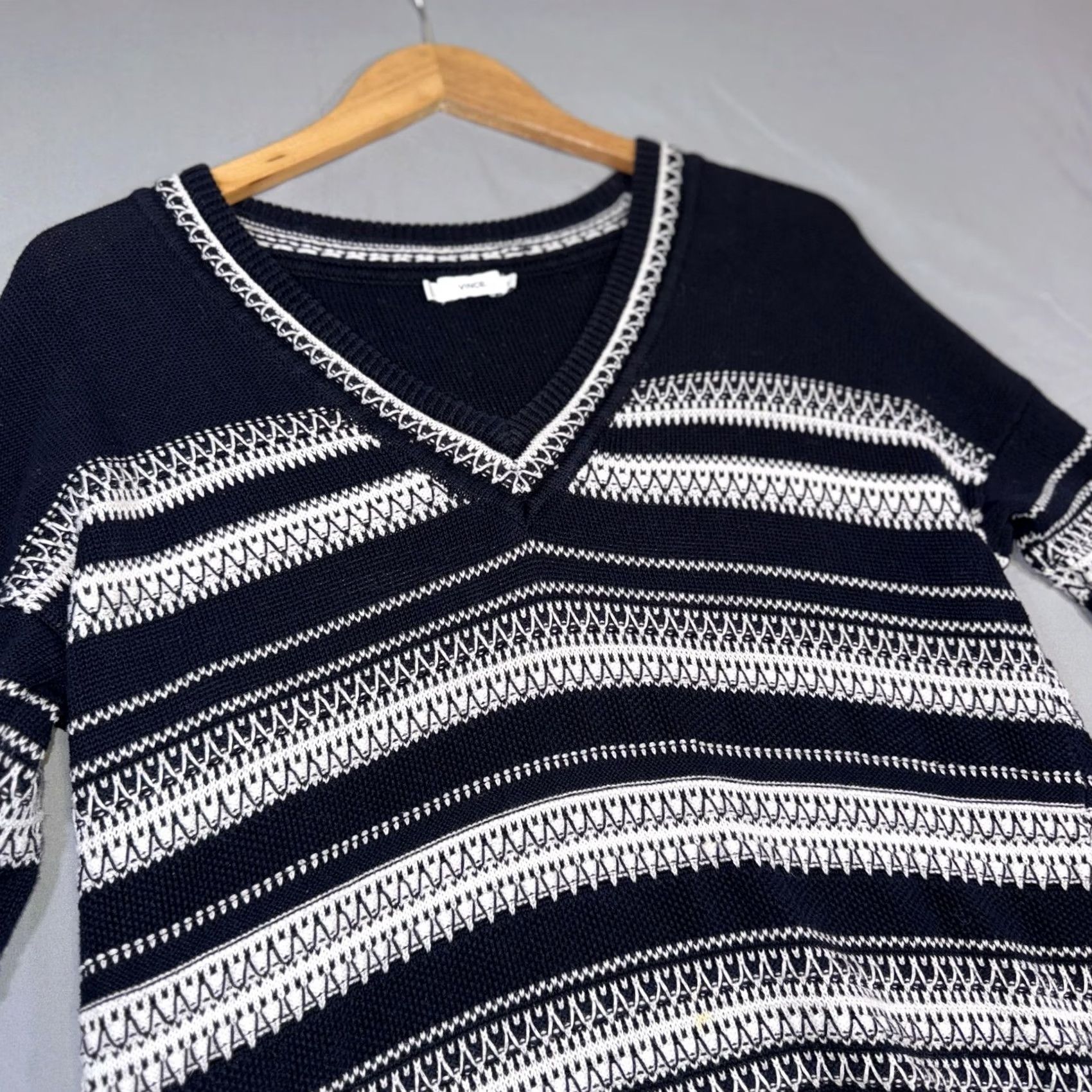 Vince Vince Womens Sweater XS Navy White V-Neck Cotton Knit Pullover Pair Ribbed Cuffs Hem Long Sleeve Striped Fair Isle Vintage No Size XS / US 0-2 / IT 36-38 - 3 Thumbnail