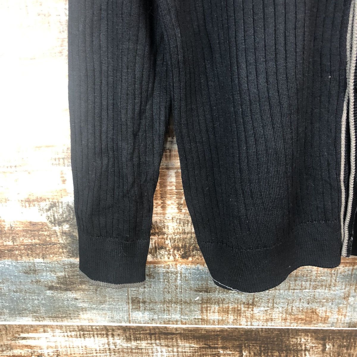 Japanese Brand UJ Black vintage plain Cardigan Knitwear #A2267 Size US M / EU 48-50 / 2 - 7 Thumbnail