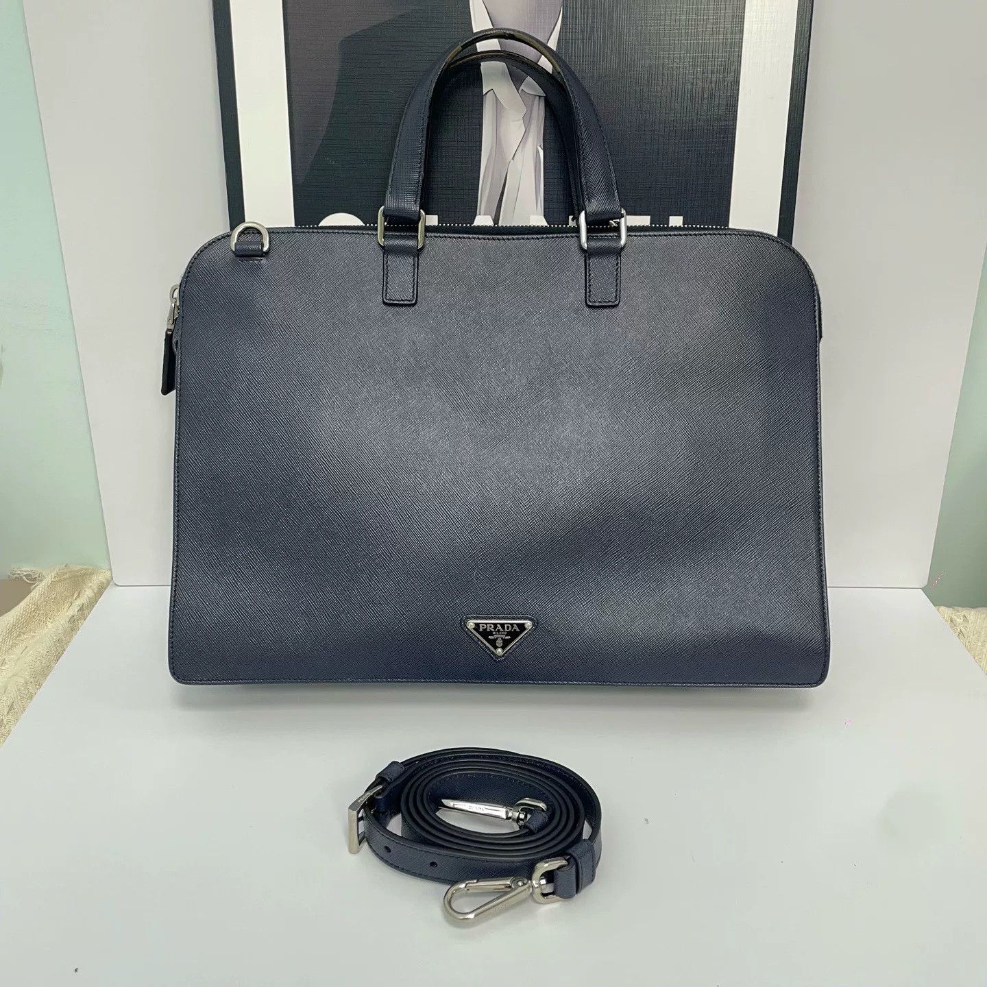 Prada Pre-loved Bag Very good condition Size ONE SIZE - 1 Thumbnail