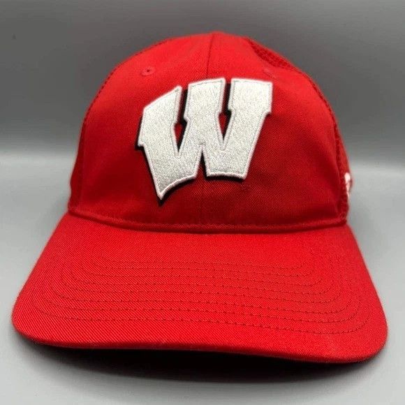 Other Wisconsin Badgers Trucker Hat Embroidered Fanatics SnapBack Size ONE SIZE - 1 Thumbnail