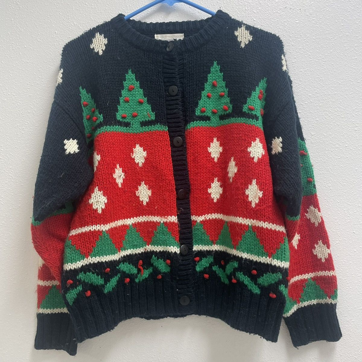 Lord & Taylor Retro Holiday Knit Cardigan. Cozy Christmas Tree Sweater. M Size M / US 6-8 / IT 42-44 - 1 Thumbnail