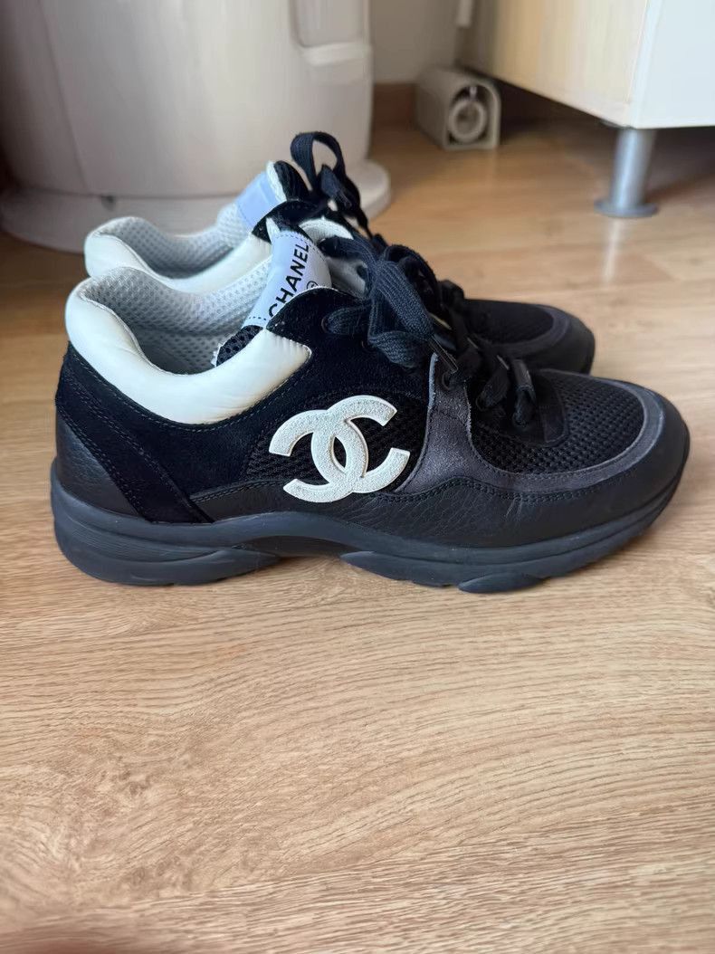 Chanel Chanel Black and White Sneakers -2505 Size US 7 / EU 40 - 2 Thumbnail