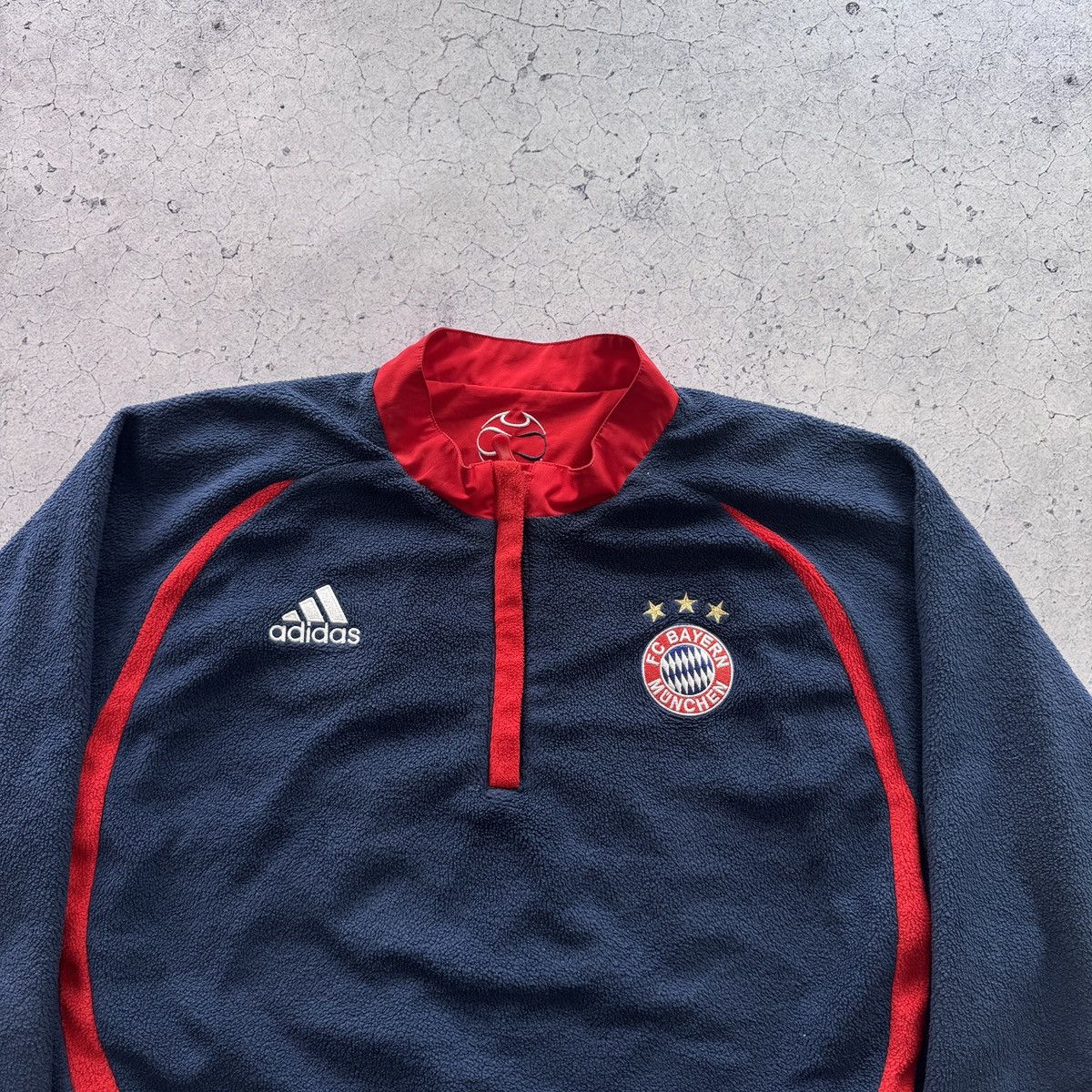 Adidas Vintage Adidas Fc Bayern Munchen Reversible Jacket Soccer Size US L / EU 52-54 / 3 - 11 Thumbnail