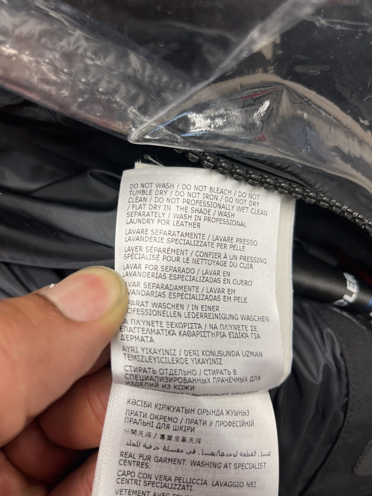 Moncler Moncler giubutto Jacket Size US S / EU 44-46 / 1 - 21 Thumbnail