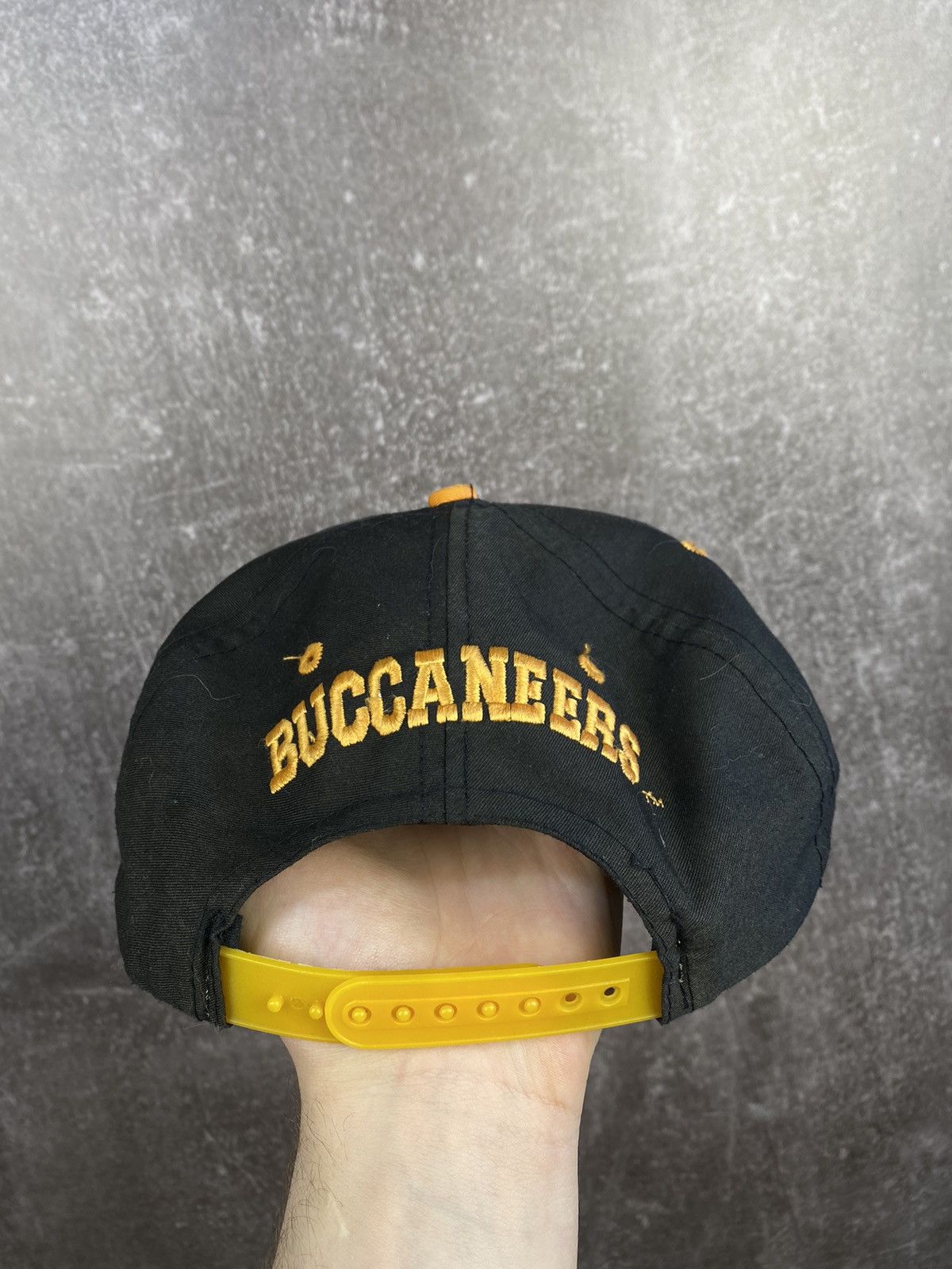Logo 7 × NFL × Vintage Vintage Logo 7 Buccaneers Tampa Bay Size ONE SIZE - 3 Thumbnail