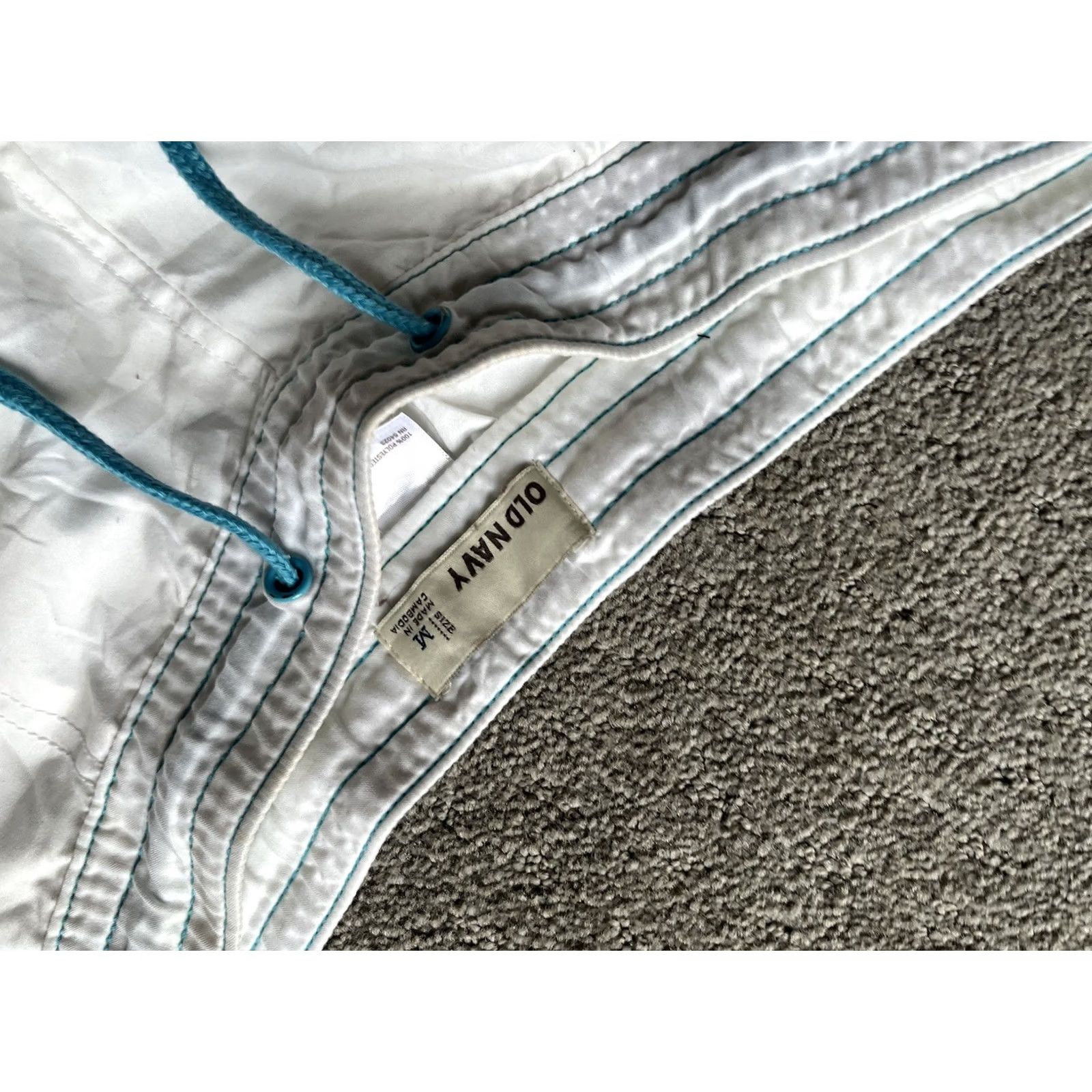 Old Navy Old Navy Shorts Womens Size Medium Stretch Polyester White Shirt Womens Medium White Casual Size 32" / US 10 / IT 46 - 3 Thumbnail