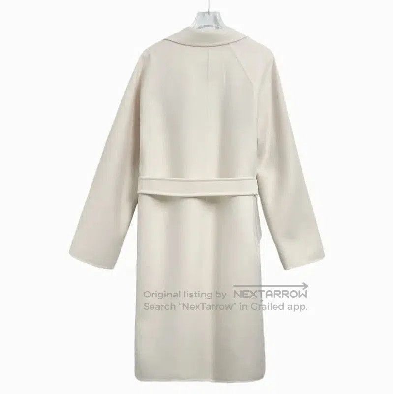 Max Mara MaxMara White Wool Women's Coat . Size M / US 6-8 / IT 42-44 - 2 Thumbnail