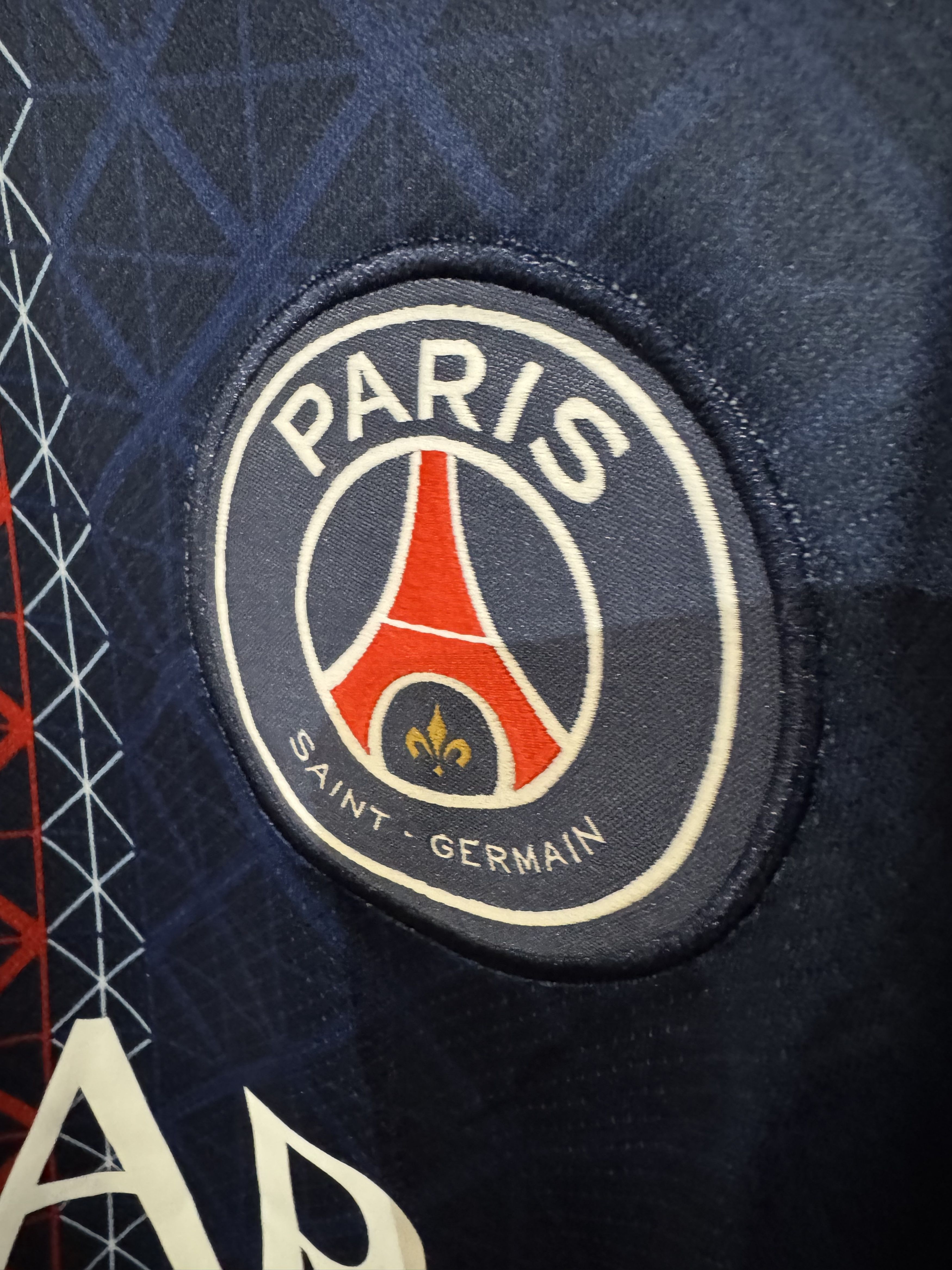 Other PSG Home Soccer Jersey NWT Size US XL / EU 56 / 4 - 3 Thumbnail