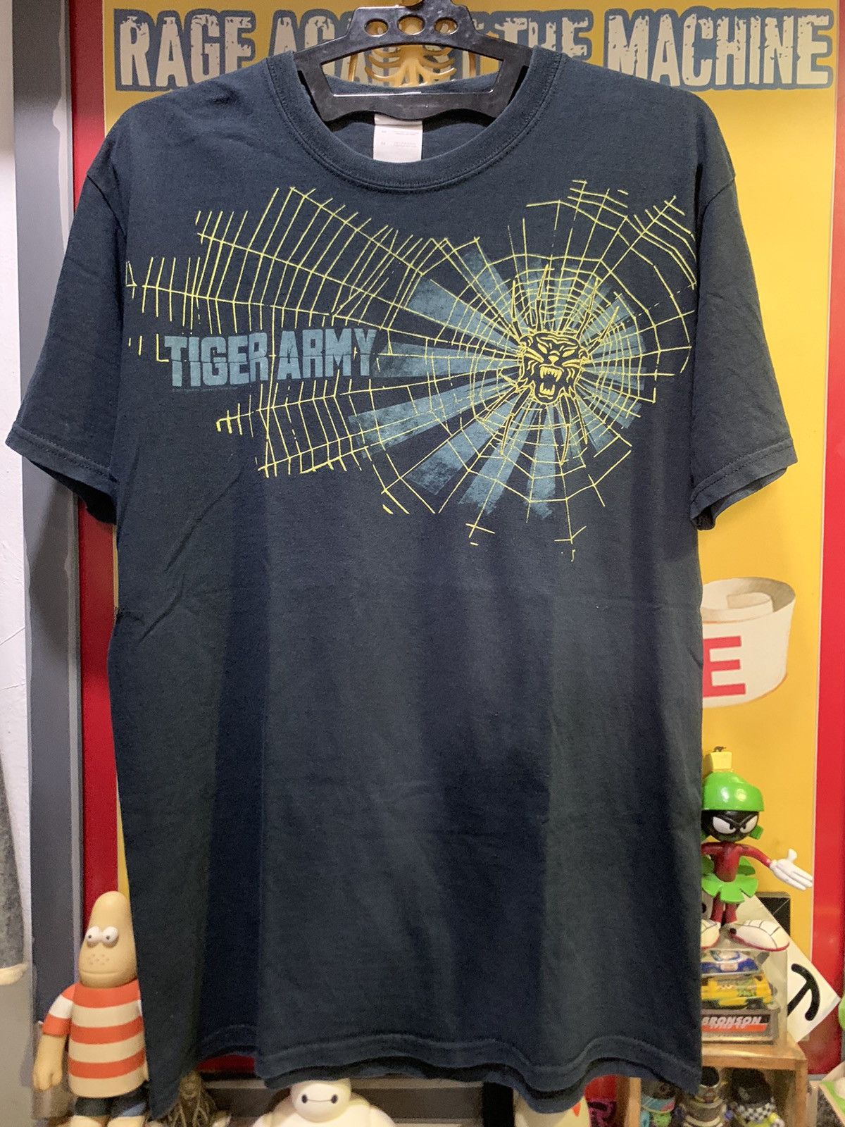 Band Tees TIGER ARMY “Spider Lion” band Tee Size US M / EU 48-50 / 2 - 2 Thumbnail