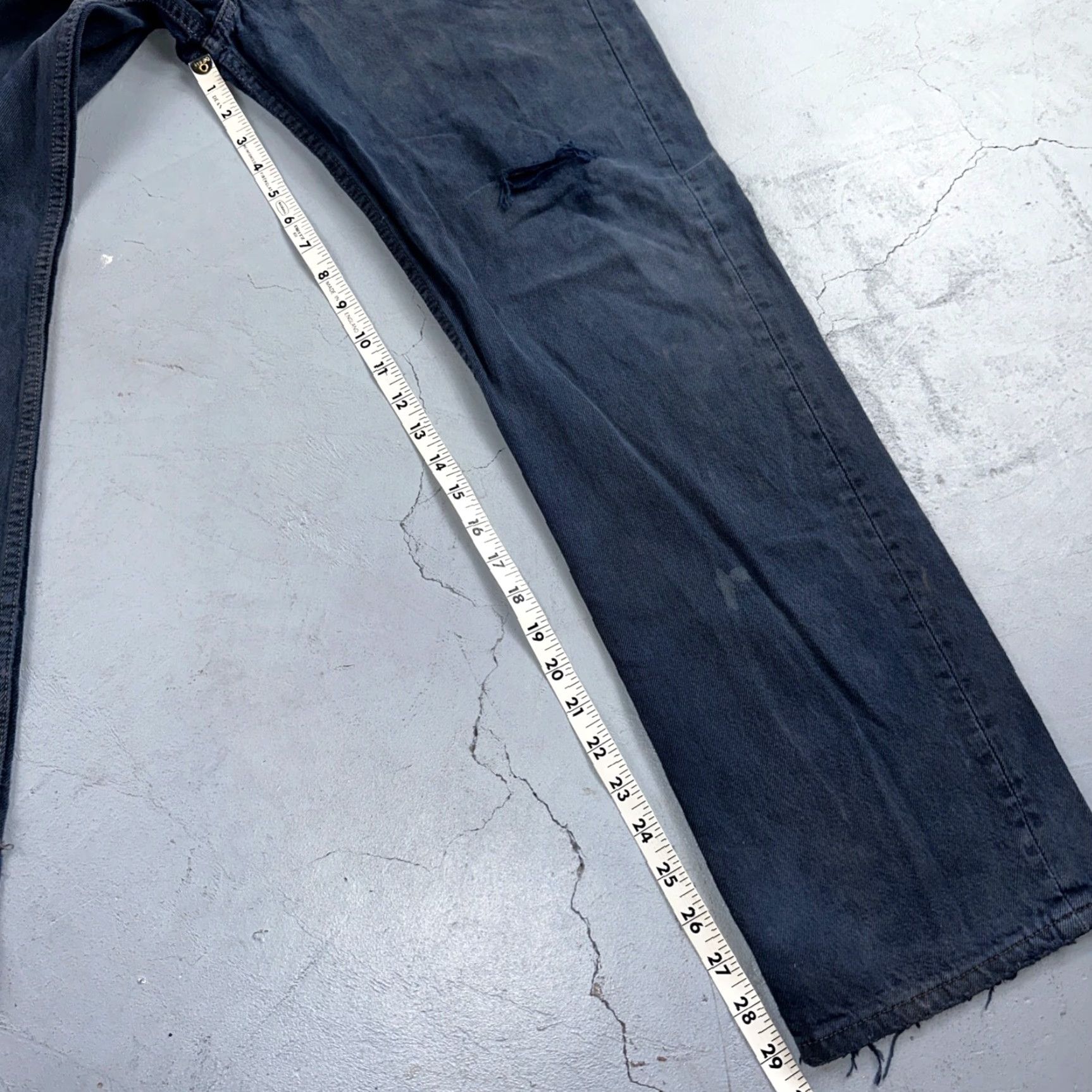 Levi's VINTAGE Levi's 501 Jeans USA 90s Straight Leg Blue 33x30 Regular Mens Authentic Denim Sustainable Comfort Size US 33 - 7 Thumbnail