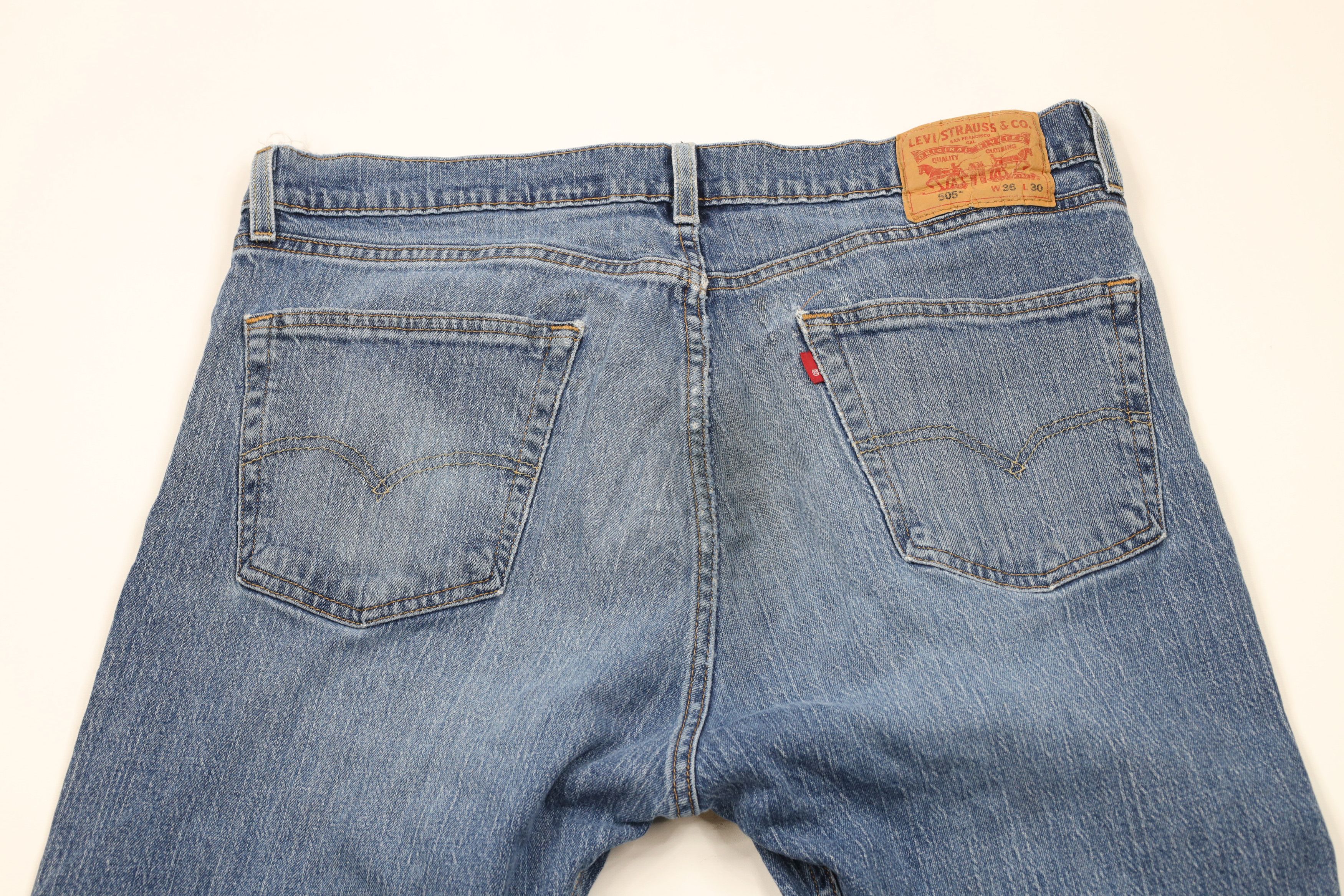 Levi's × Vintage Vintage Y2K Levis 505 Regular Fit Denim Jeans Blue Cotton Size US 36 / EU 52 - 14 Thumbnail