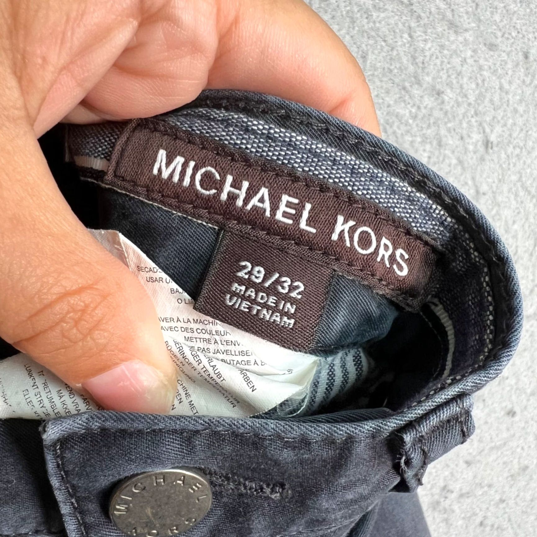 Michael Kors VINTAGE Michael Kors Mens Parker Fit Jeans Tapered Leg Size 29 Waist 29 Inseam 31 Grey Cotton Blend Size US 29 - 3 Thumbnail