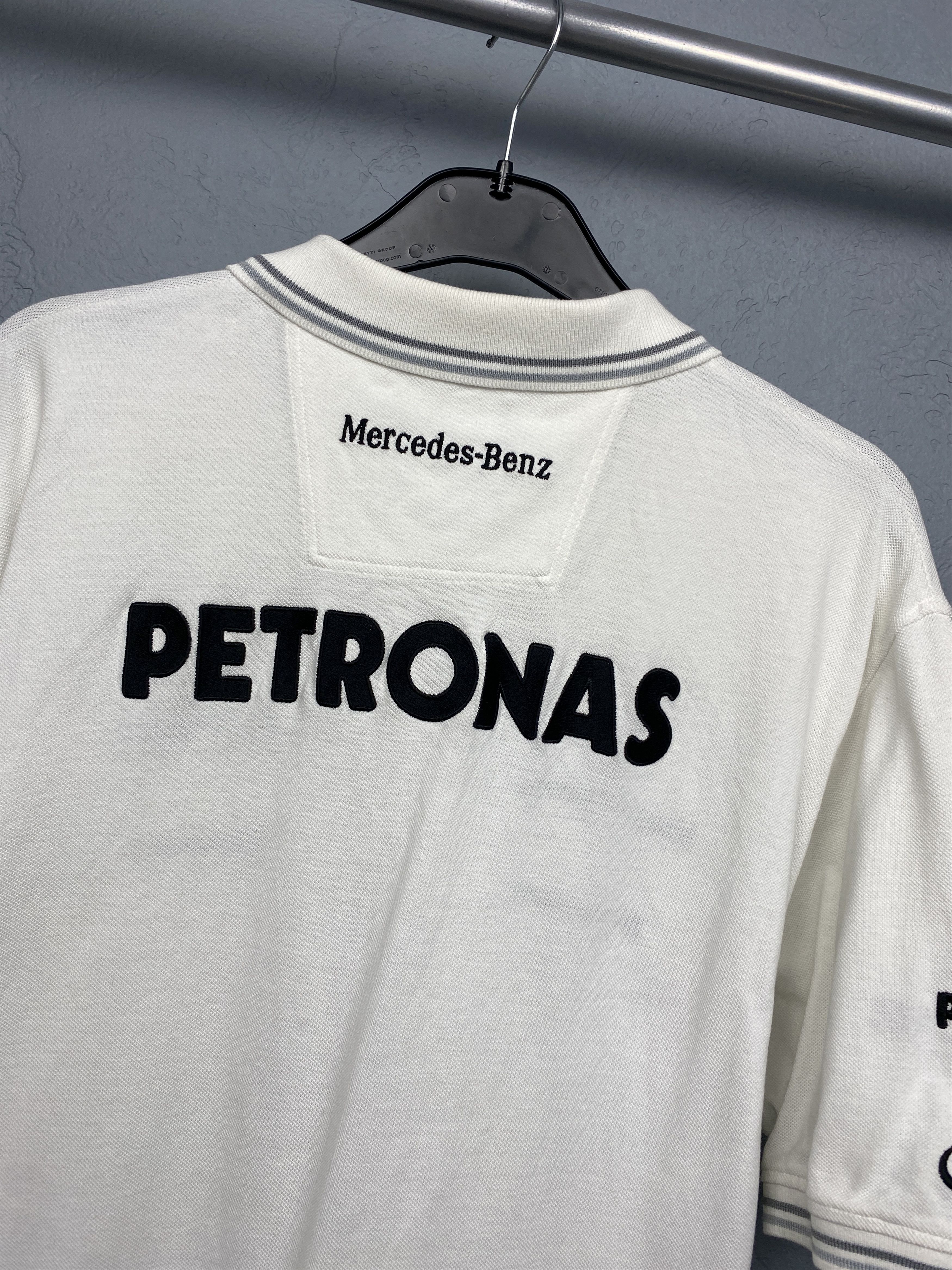 Henri Lloyd × Mercedes-Benz Mercedes Benz Henri Lloyd Petronas Formula 1 Team Polo Shirt Size US XL / EU 56 / 4 - 9 Thumbnail