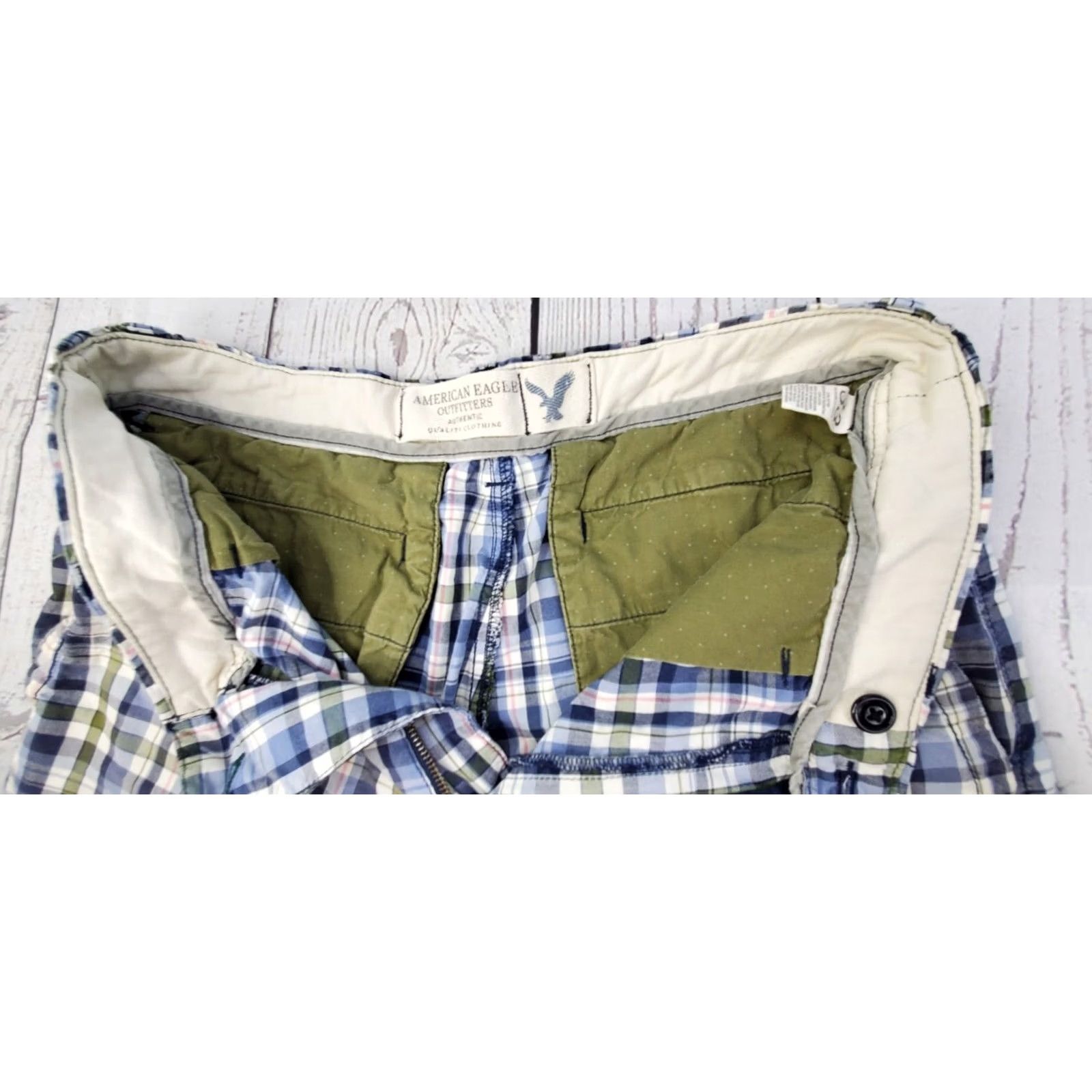 American Eagle Outfitters VINTAGE American Eagle Shorts Men 33 Blue Green Plaid Zip Button Casual Chino Pockets Size US 33 - 7 Thumbnail
