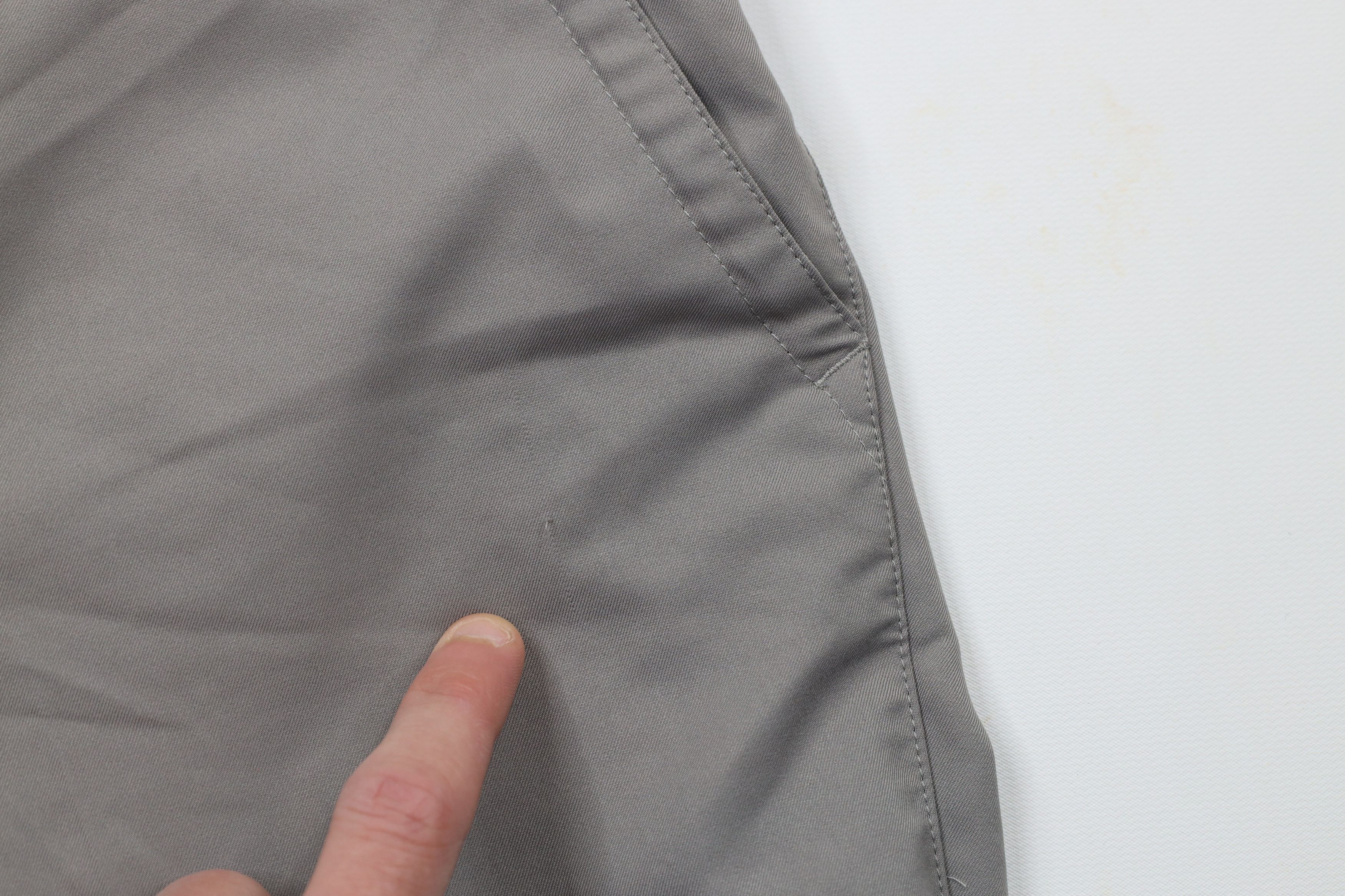 Nike × Vintage Nike Golf Tour Performance Flat Front Tech Chino Shorts Gray Size 32" / US 10 / IT 46 - 6 Thumbnail
