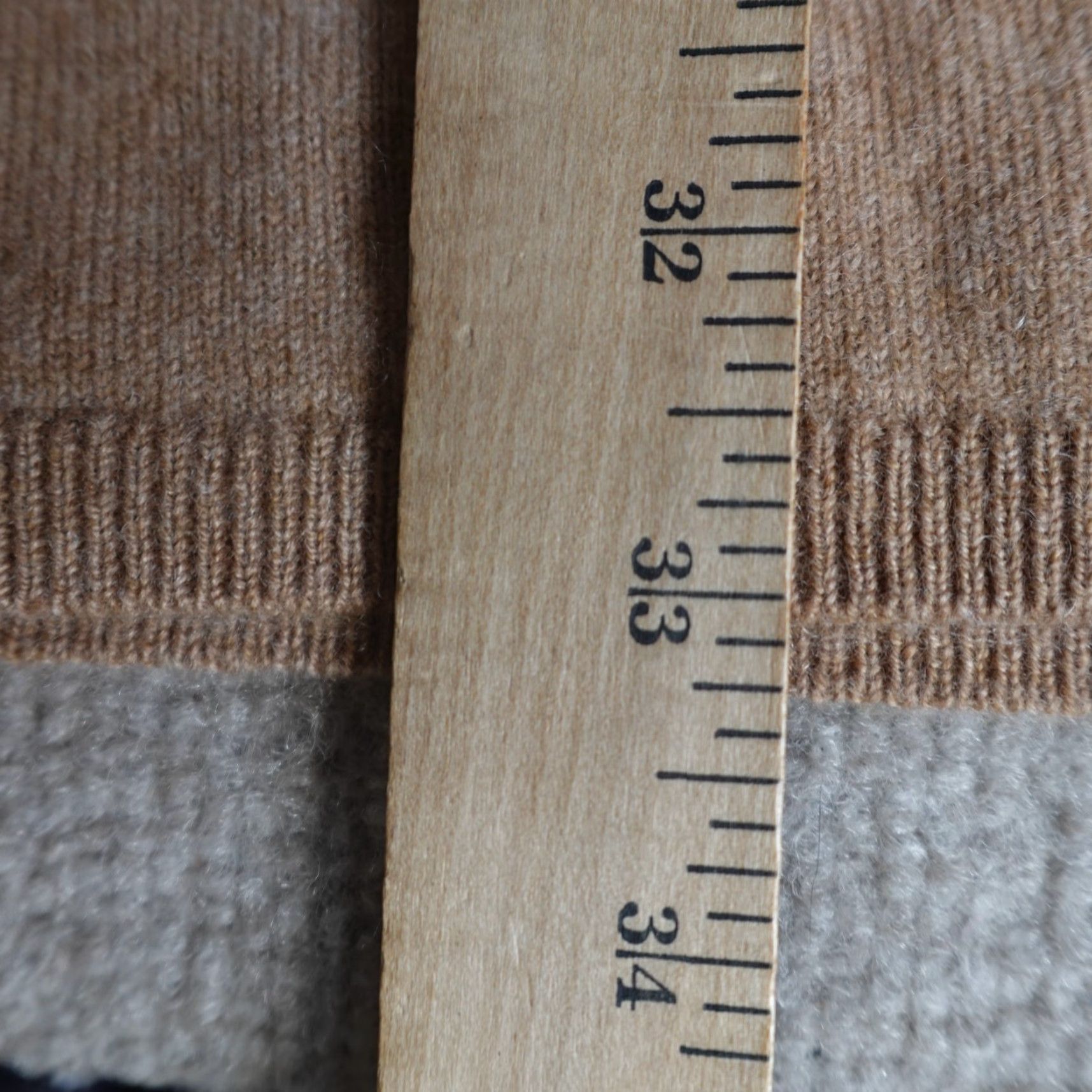 Abercrombie & Fitch Abercrombie & Fitch Sweater Dress Women Small Beige 100% Cashmere Mock Neck Knit Long Sleeve Pullover Casual Knee Length Vintage No Size S / US 4 / IT 40 - 6 Thumbnail