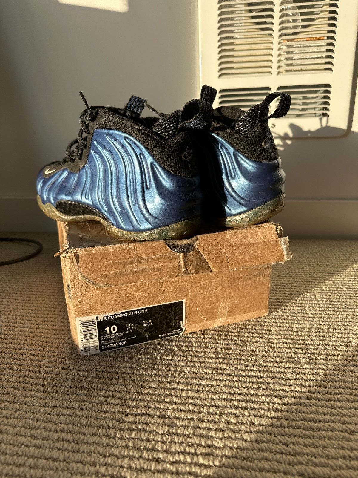 Nike Nike royal blue foamposite Size US 9 / EU 42 - 8 Thumbnail