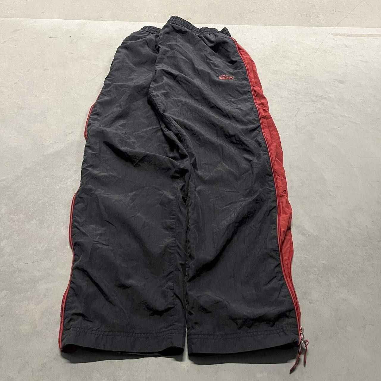 Vintage Crazy Vintage Y2K/2000s Baggy Black and red Track Pants with Adjustable waistband and zippered sides and pockets! Size US 32 / EU 48 - 2 Thumbnail