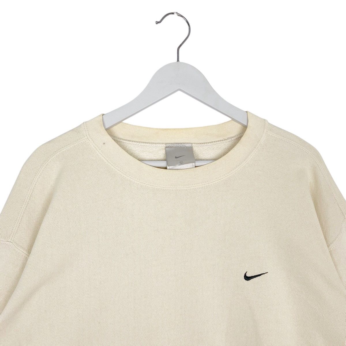 Other Vintage Nike Small Embroidered Beige Pullover Jumper Size L Size US L / EU 52-54 / 3 - 4 Thumbnail