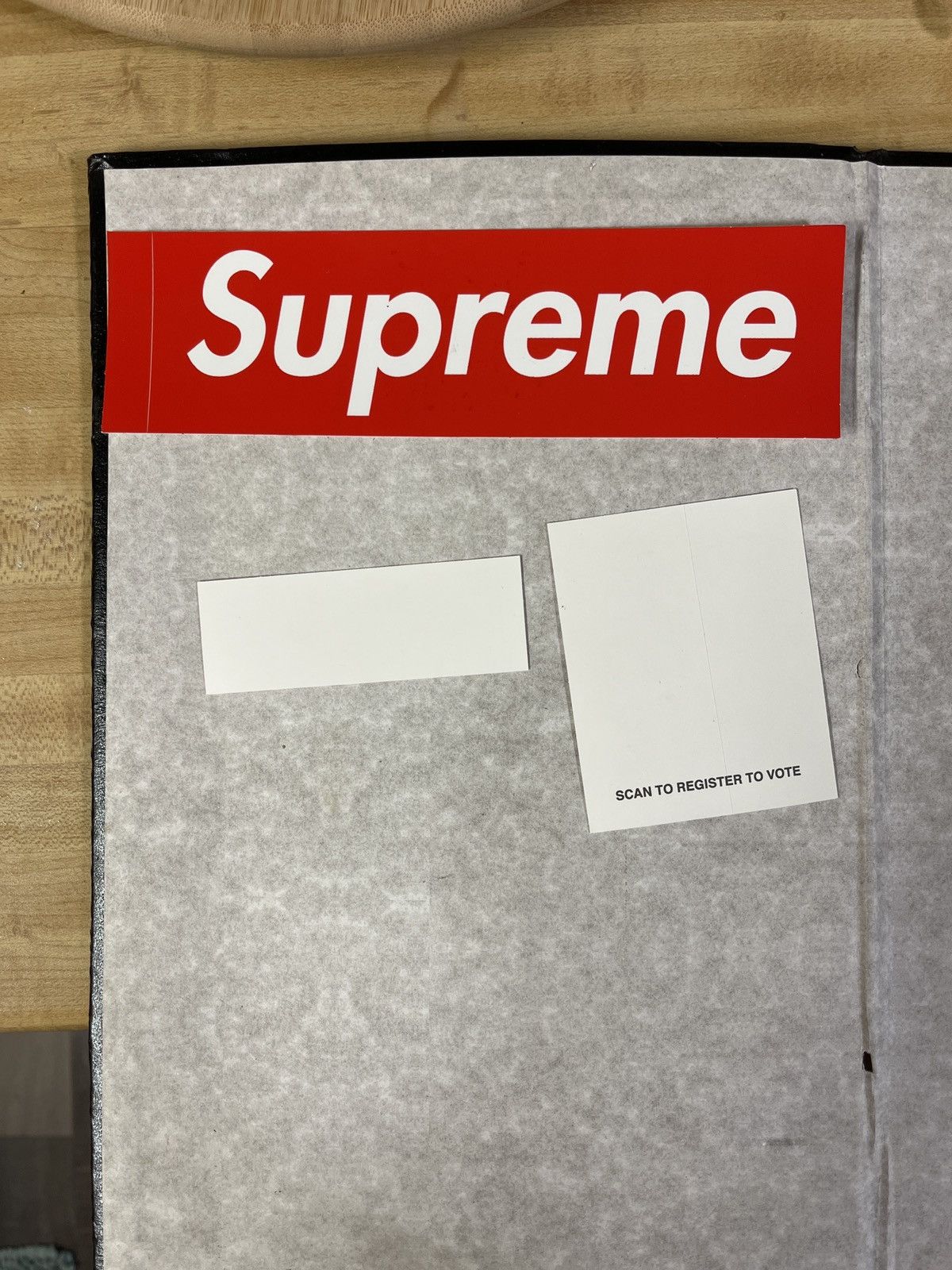 Supreme Supreme Register To Vote QR Code Sticker Set FW20 Size ONE SIZE - 2 Thumbnail