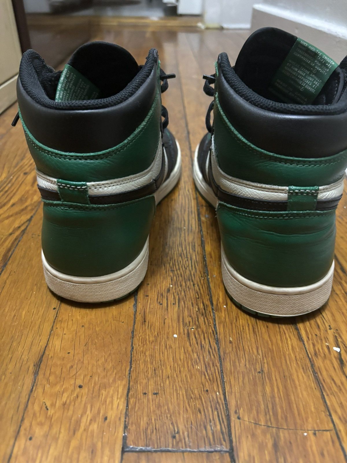 Jordan Brand × Nike Jordan 1 Pine Green Size US 11 / EU 44 - 3 Thumbnail