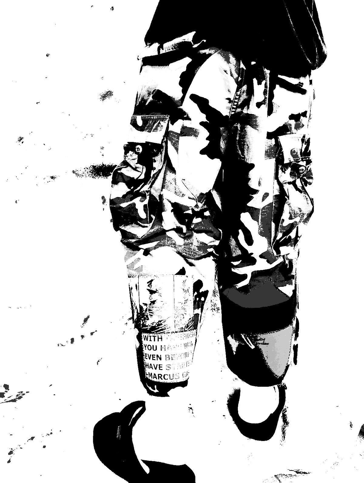 Other MARCUS GARVEY "WITH CONFIDENCE" PATCHWORK CAMOUFLAGE SHORTS Size US 34 / EU 50 - 8 Thumbnail