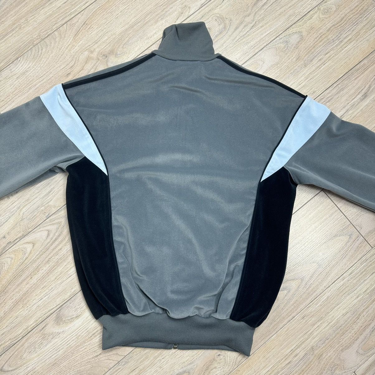 Adidas Vintage Y2K Adidas Rare Velour Grey Zip Up Track Jacket Size US S / EU 44-46 / 1 - 10 Thumbnail