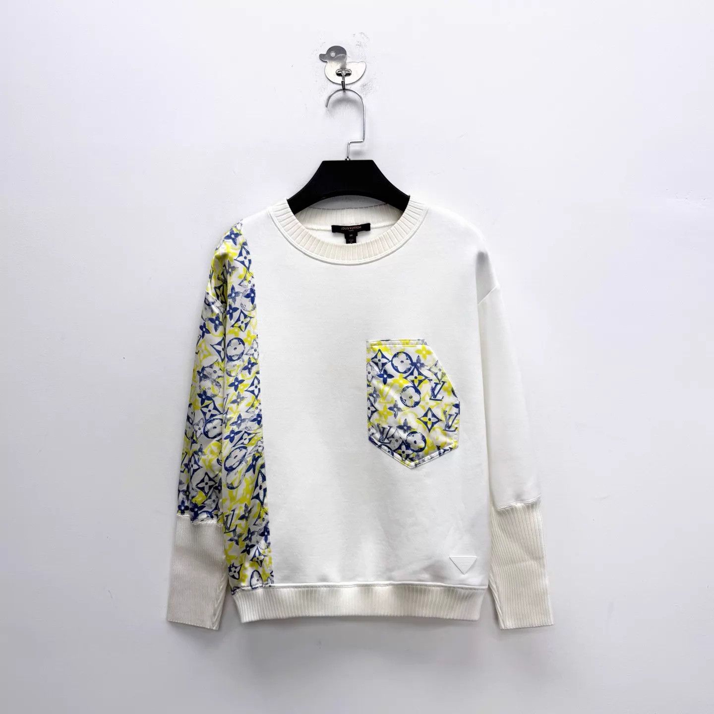 Louis Vuitton LV gradient crayon graffiti monogram short sweatshirt M Size US M / EU 48-50 / 2 - 1 Thumbnail