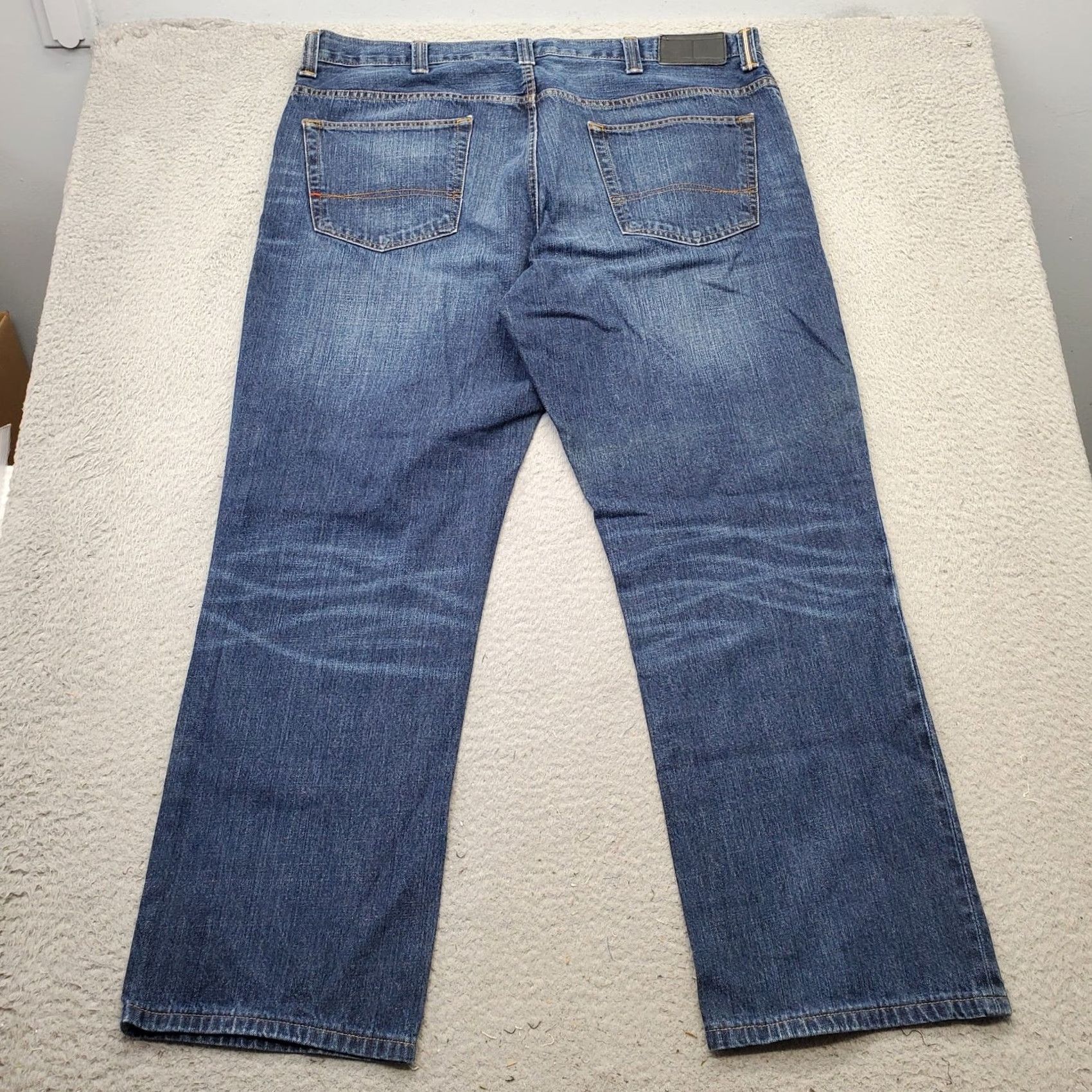 Tommy Hilfiger Tommy Hilfiger Jeans Men Size 42/34 Blue Denim Straight Leg 5-Pocket Design Vintage: No Size US 42 / EU 58 - 2 Thumbnail