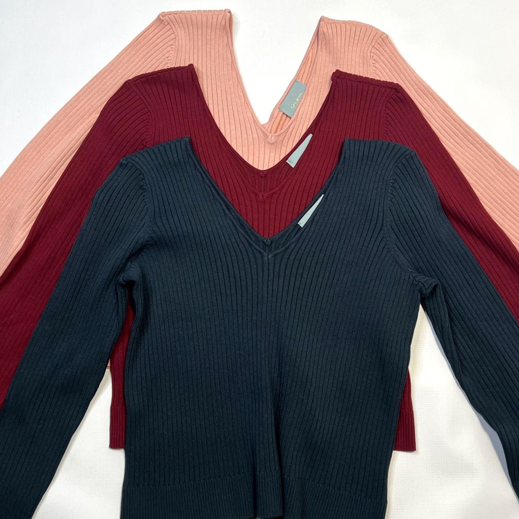 Vintage Skies Are Blue Sweater Womens Large Pink Ribbed V Neck Pullover Lot 3” Size L / US 10 / IT 46 - 2 Thumbnail