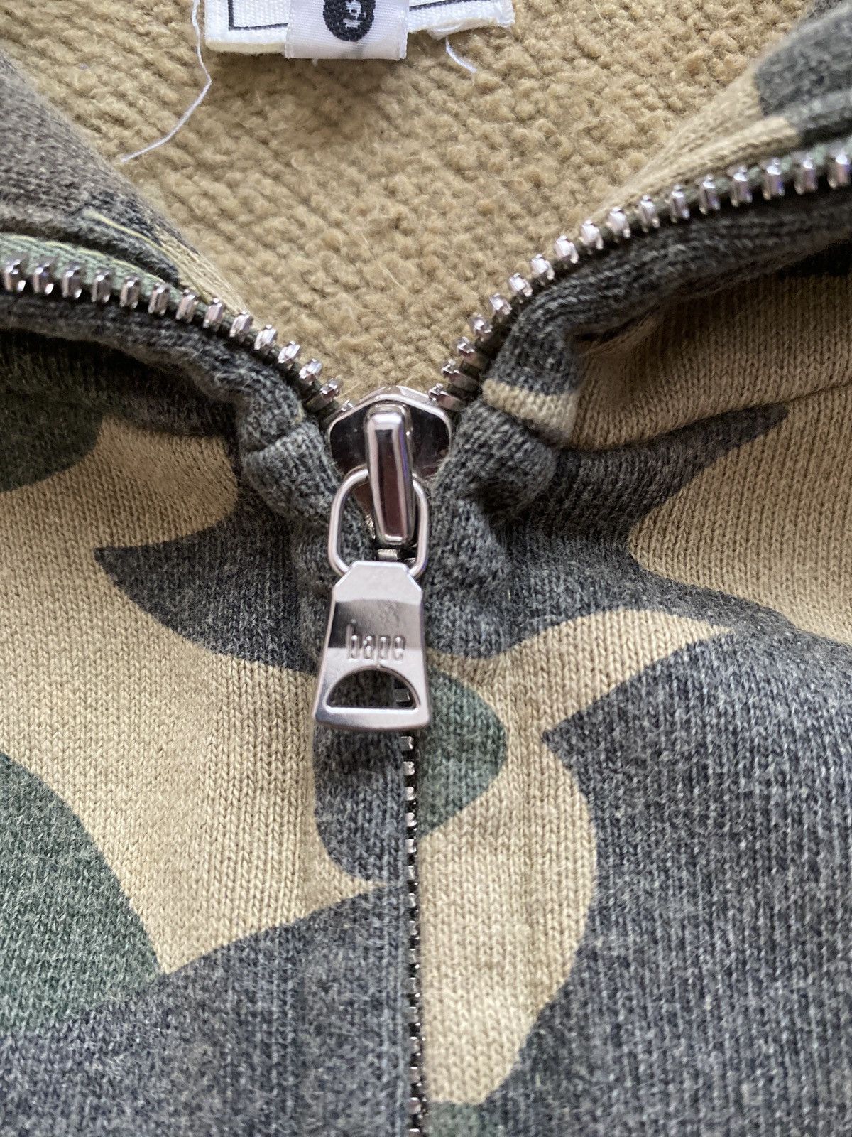 Bape × Swarovski Bape x Swarovski 1st camo full zip hoodie Size US XS / EU 42 / 0 - 5 Thumbnail