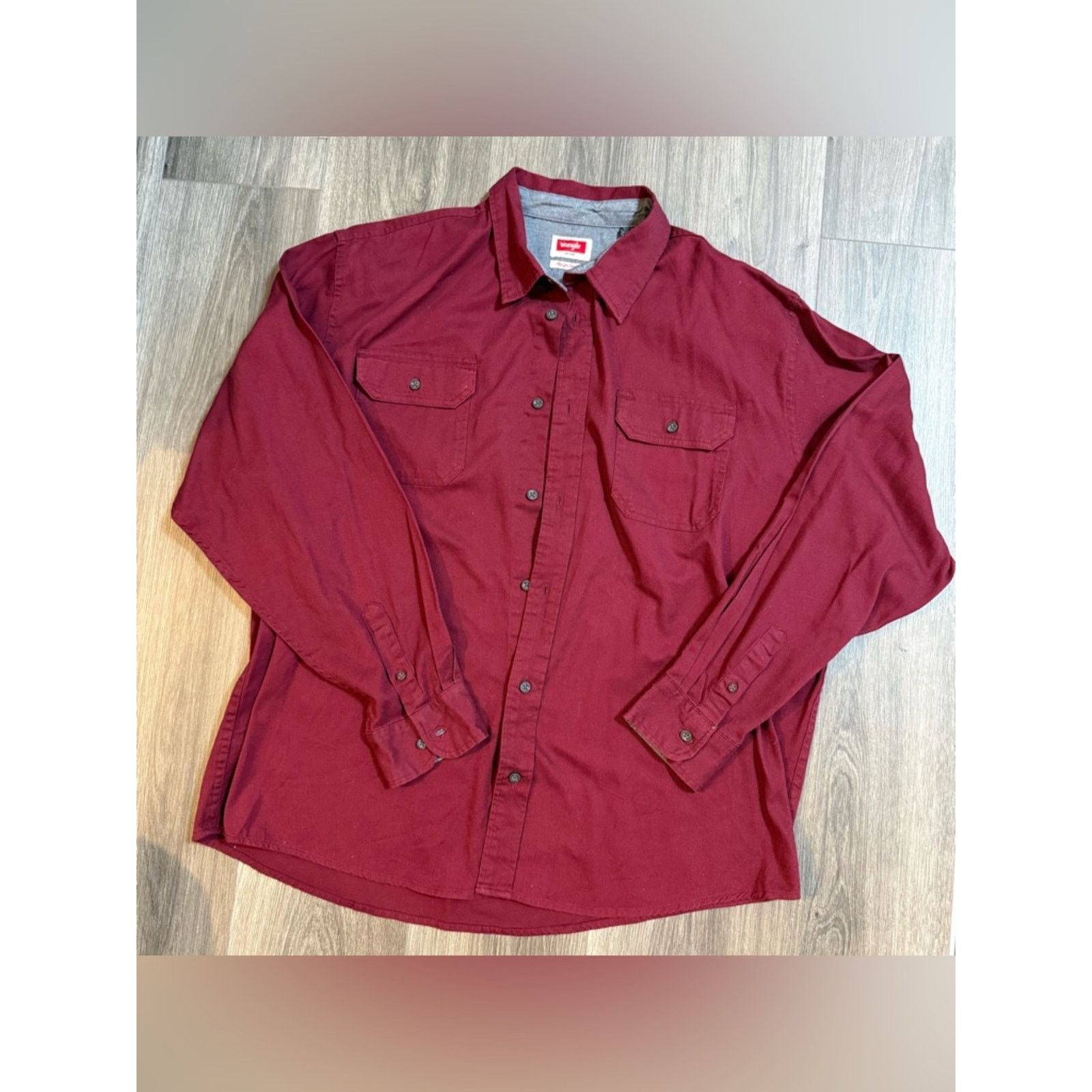 Wrangler Wrangler Flex For Comfort Cotton Burgundy Button Down Sz XL Size US XL / EU 56 / 4 - 1 Thumbnail
