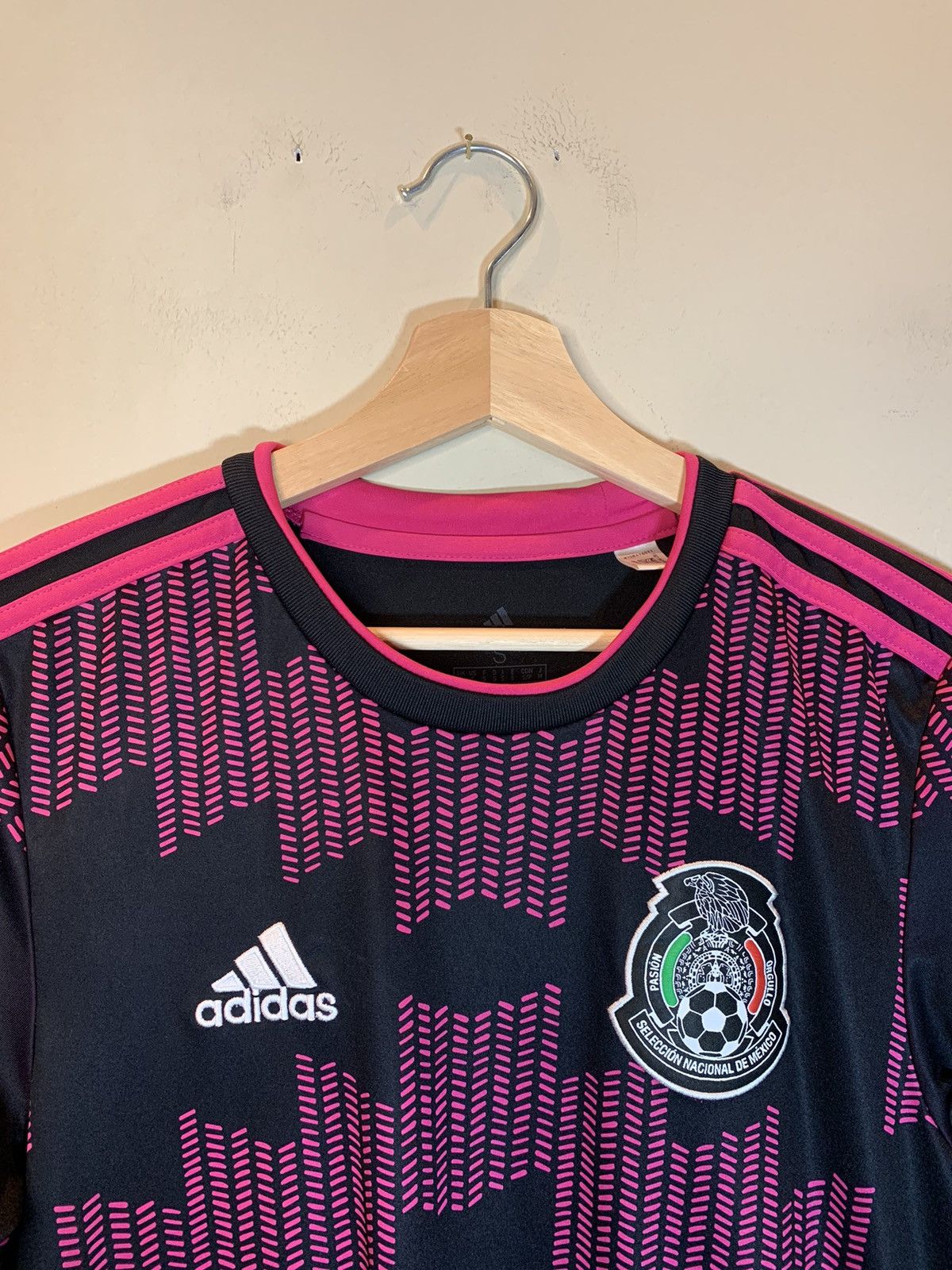Adidas *RARE* Adidas Mexico National Soccer Futbol Team Home Jersey Size US S / EU 44-46 / 1 - 2 Thumbnail