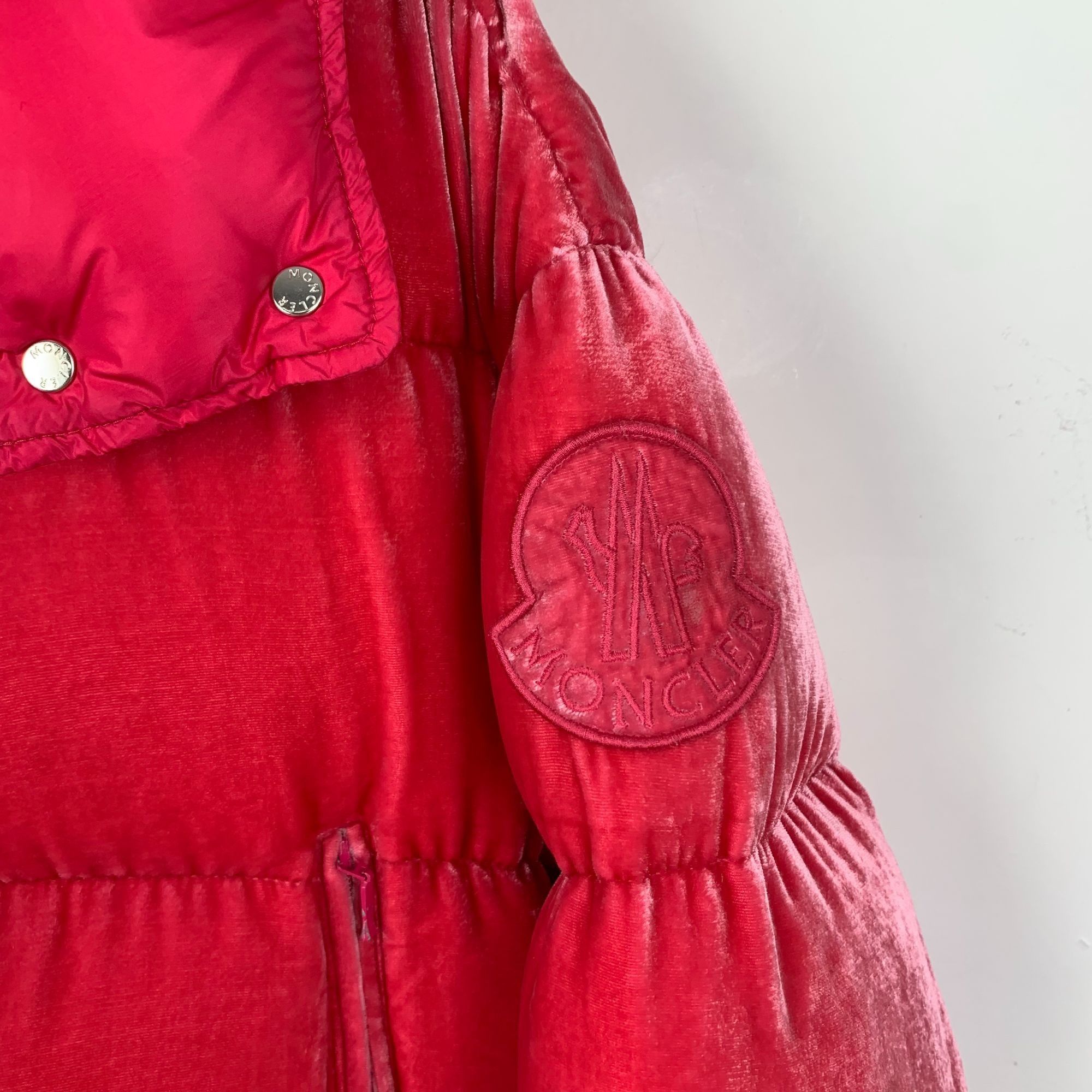 Moncler Moncler Red Velvet Logo Down Jacket (Size XXS) Size XXS / US 00 / IT 34 - 9 Thumbnail