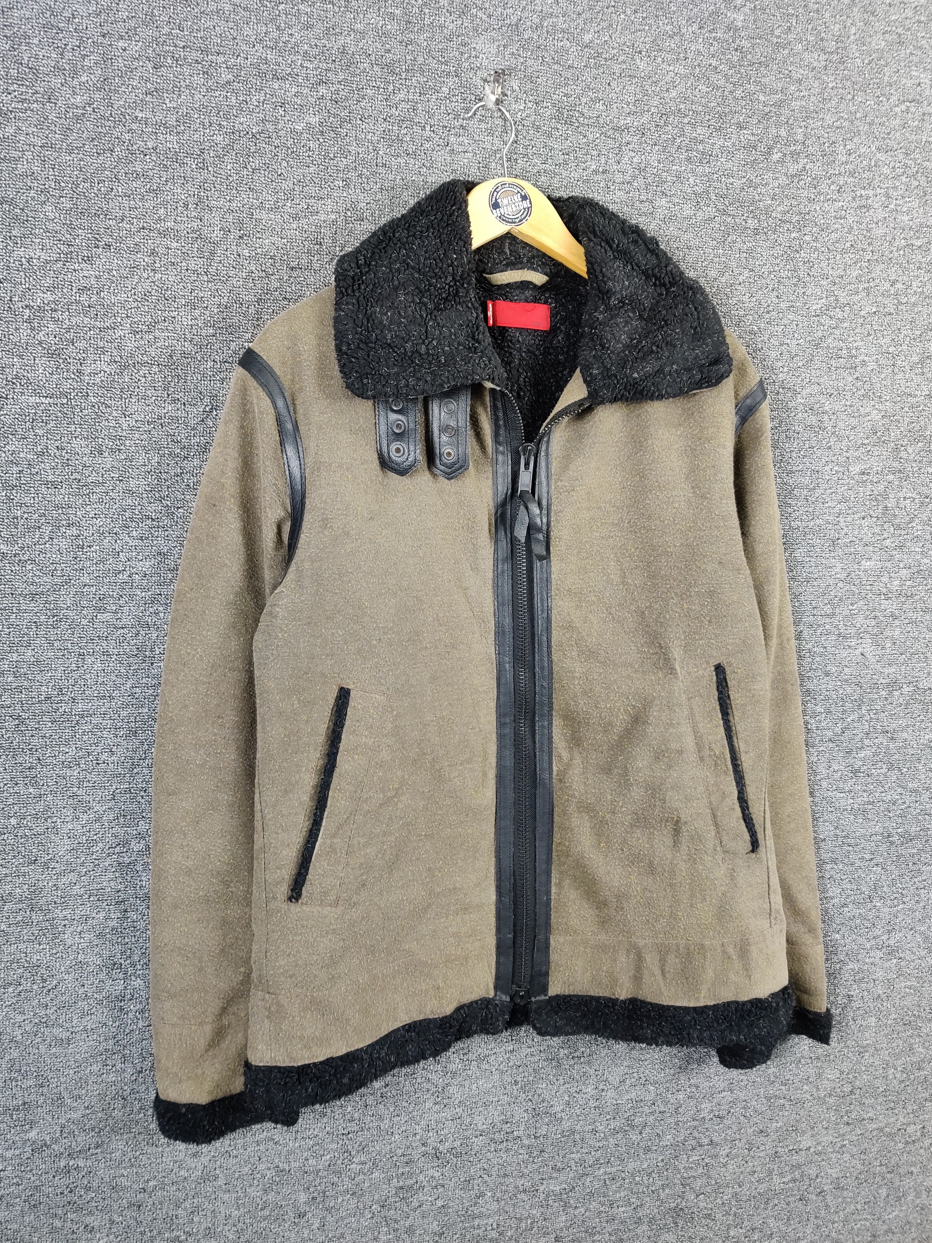 Levi's Vintage Clothing Vintage Levi's Shearling Denim B3 Style Jacket Size US L / EU 52-54 / 3 - 7 Thumbnail