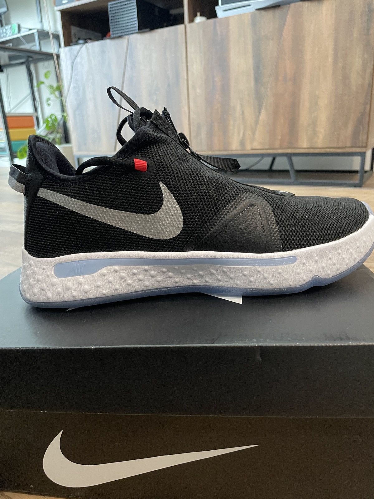 Nike PG4 Black/White-LT Smoke Grey Size US 9.5 / EU 42-43 - 1 Thumbnail