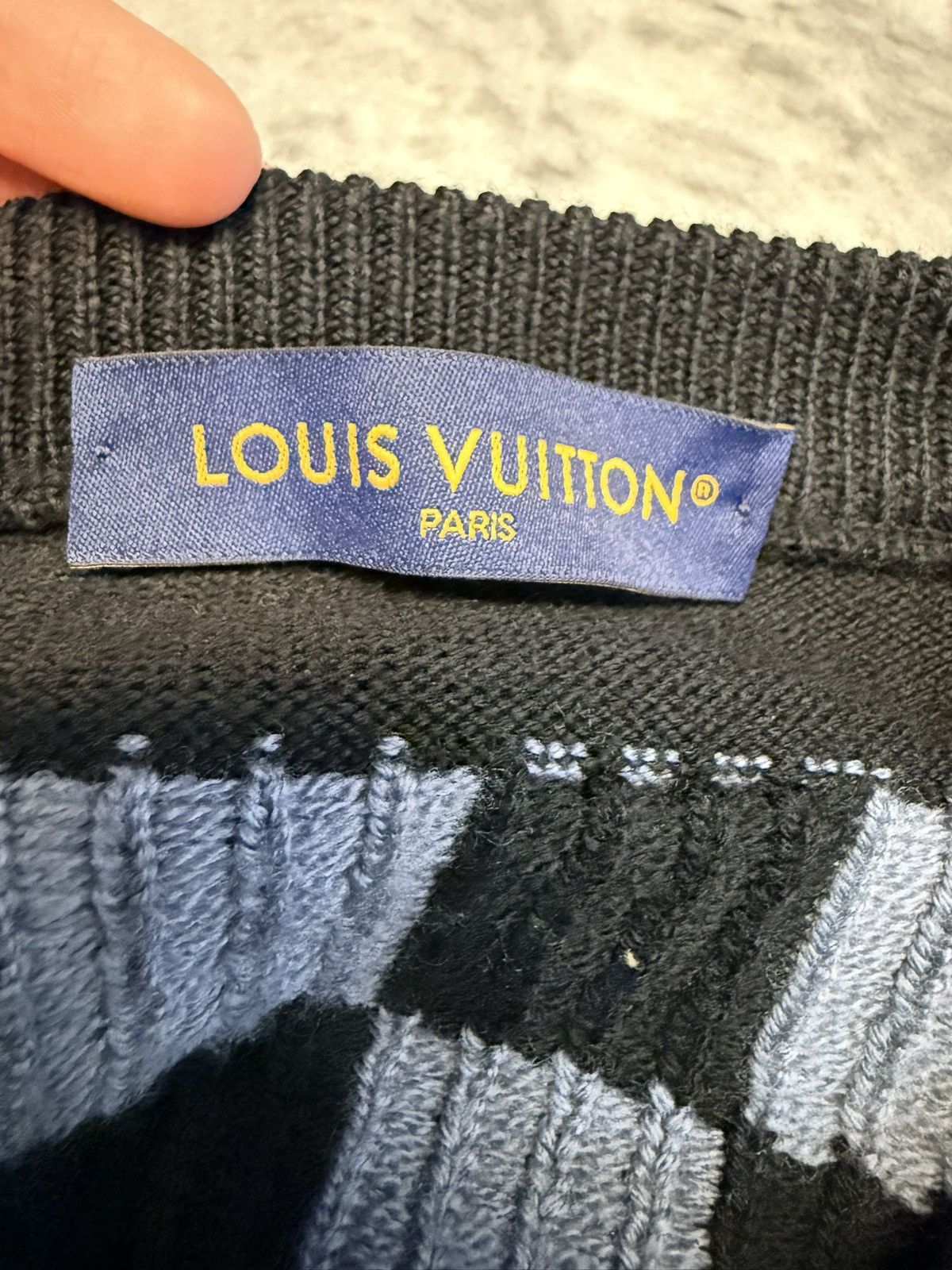 Louis Vuitton Louis Vuitton Fair Isle Macro Sweater Size M ($2645 Retail) Size US M / EU 48-50 / 2 - 3 Thumbnail