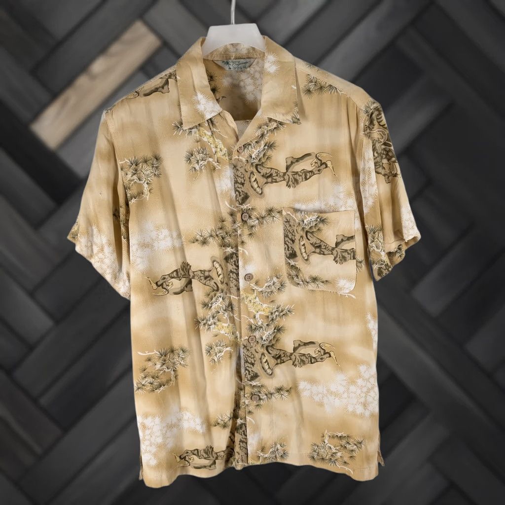 Vintage VINTAGE Styled by Originals Hawaiian Surf Dragon Rayon Camp Shirt Japan 40s Vtg Repro Mens Medium Beige Short Sleeve Button-Up Collared 40 in Chest Size US M / EU 48-50 / 2 - 1 Thumbnail