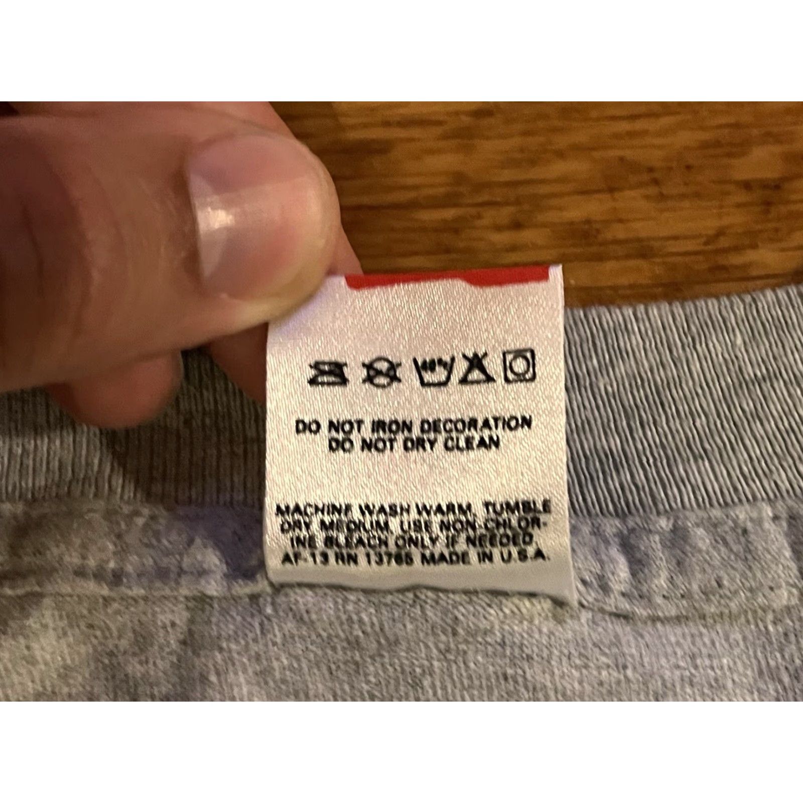 Fruit Of The Loom VINTAGE Citibank Summer in the Citi Shirt Men’s XL Gray Short Sleeve Crew Neck Logo Graphic Print 90s City Classic Retro New York Mens Shirt Size US XL / EU 56 / 4 - 6 Thumbnail