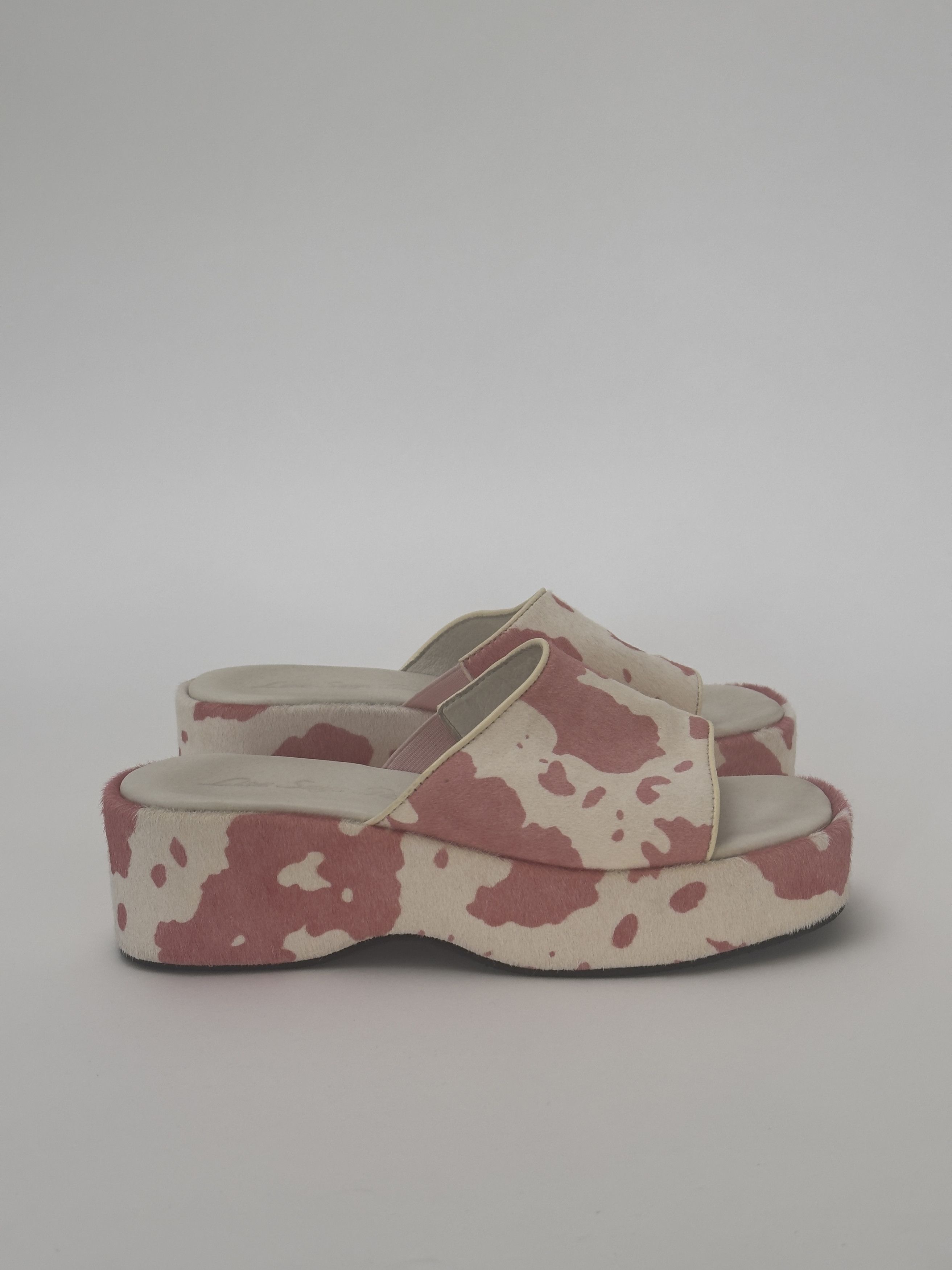Lisa Says Gah Lisa Says Gah Dakota Slides - Pink Cow Print 7.5 Size US 7.5 / IT 37.5 - 6 Thumbnail