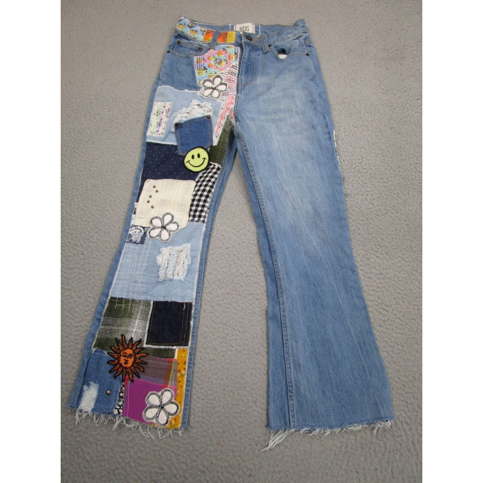 Bdg VINTAGE Patchwork Jeans Womens 24 Light Wash Boho Embroidered Hippie y2k Festival BDG Jeans Flared 5-Pocket Womens Jeans Size 42" / US 20 - 2 Thumbnail